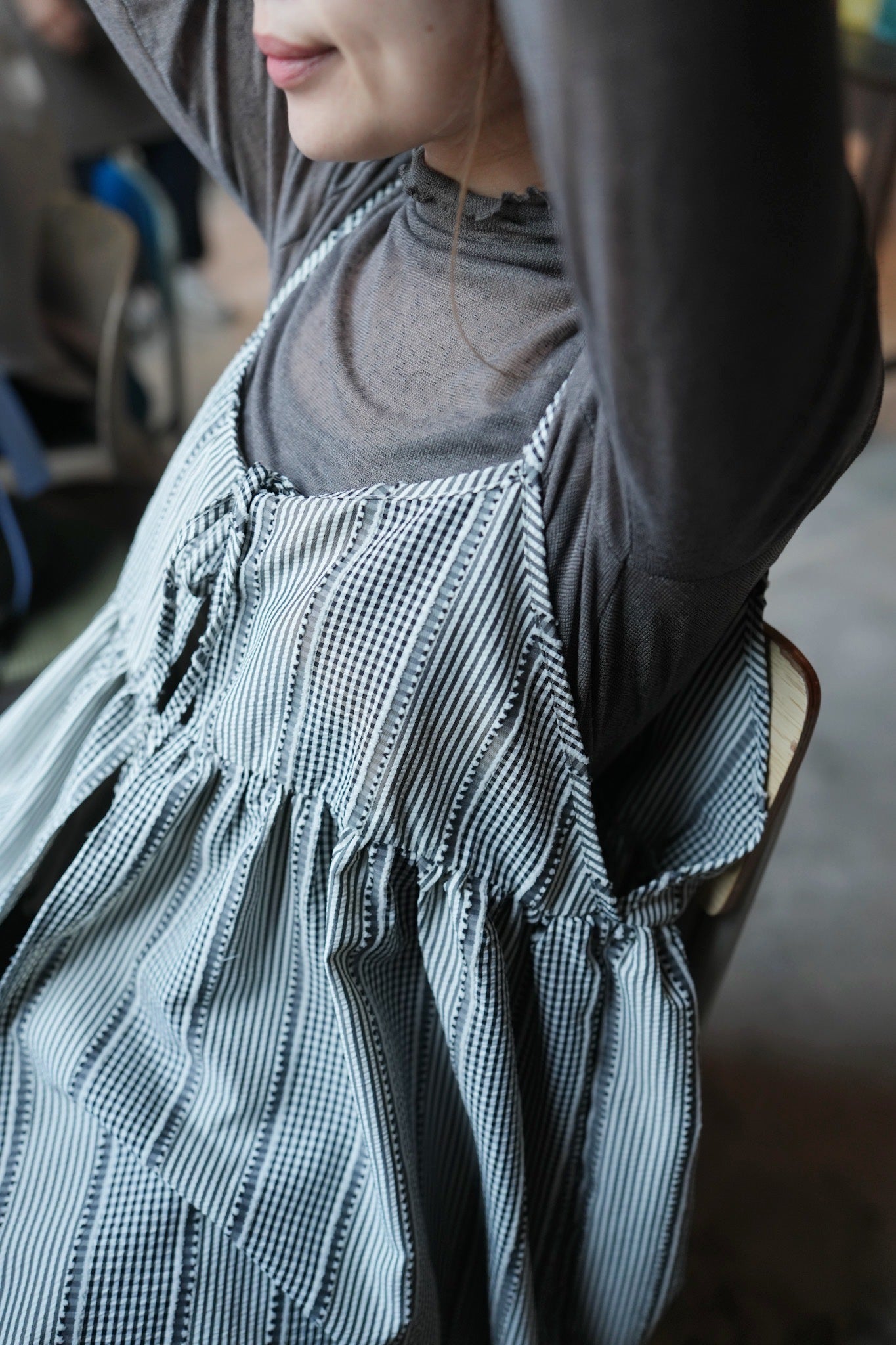 CA918 SHEER RUFFLE TOP【 買 2 件 減 $20 】