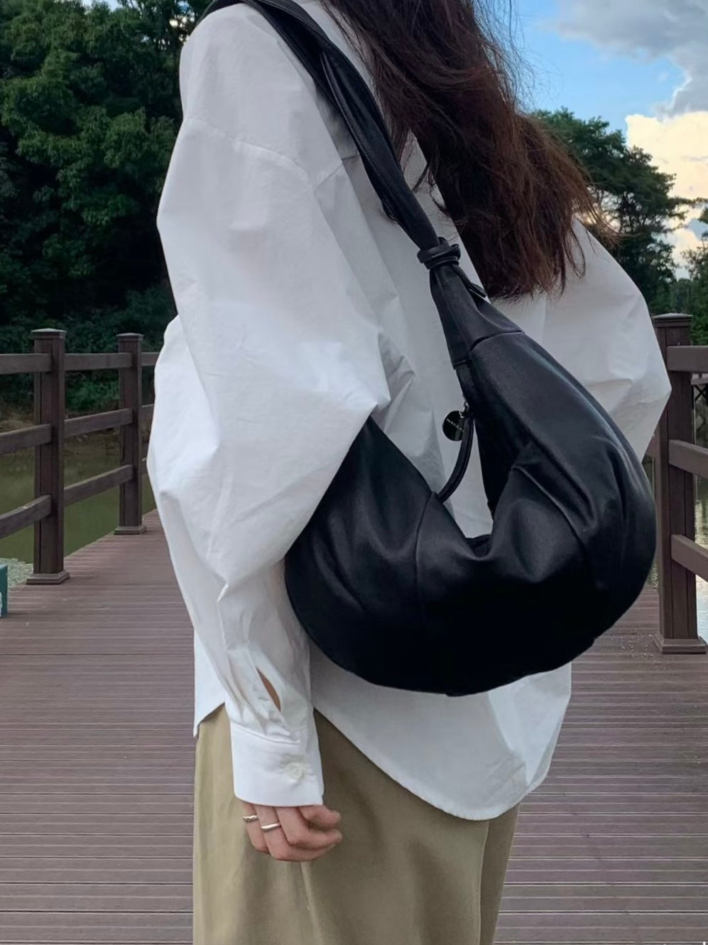 MB015 ITALIAN HANDMADE LAMBSKIN CROISSANT HOBO BAG