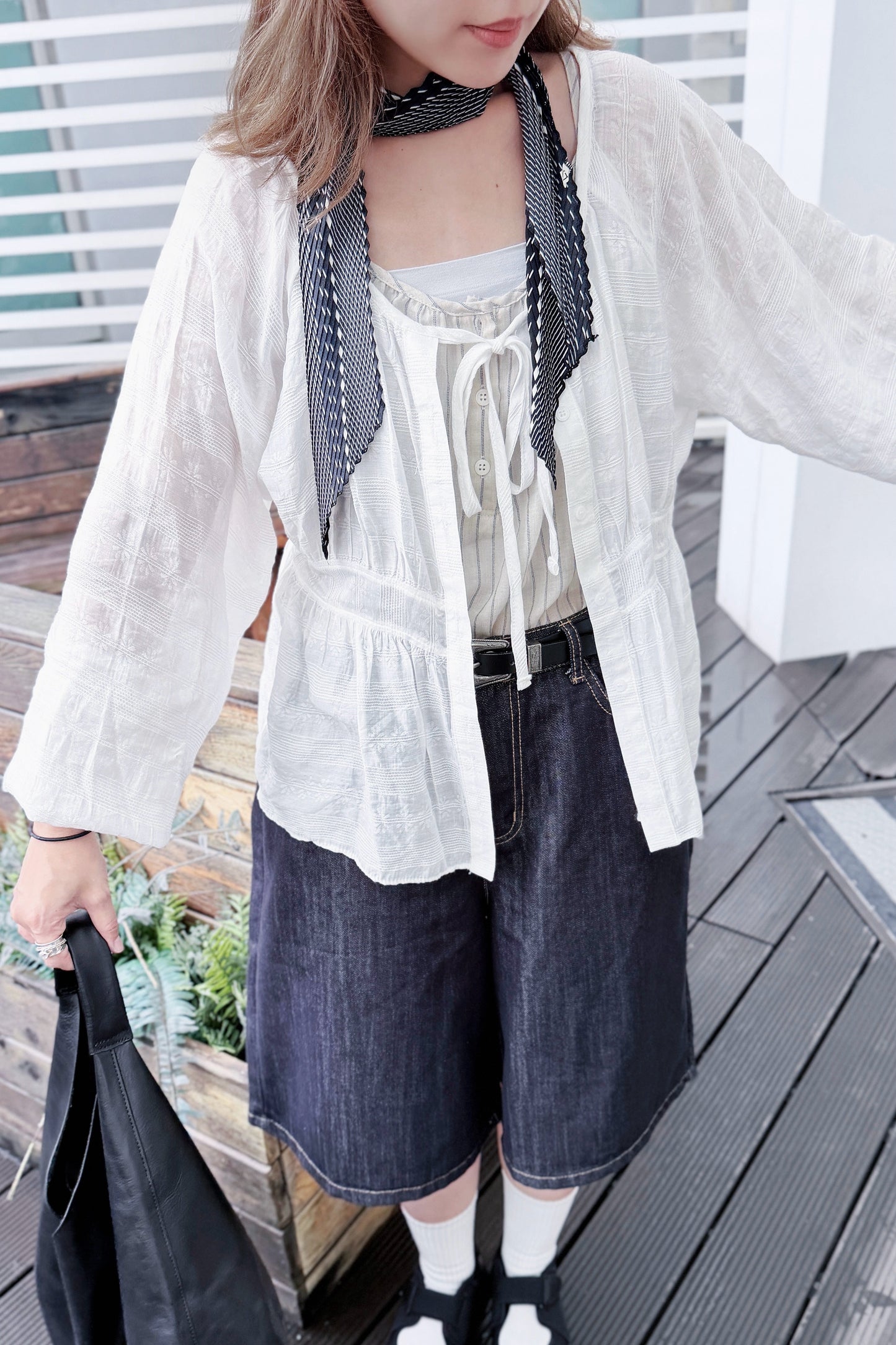 MZ843 DOBBY RIBBON BLOUSE