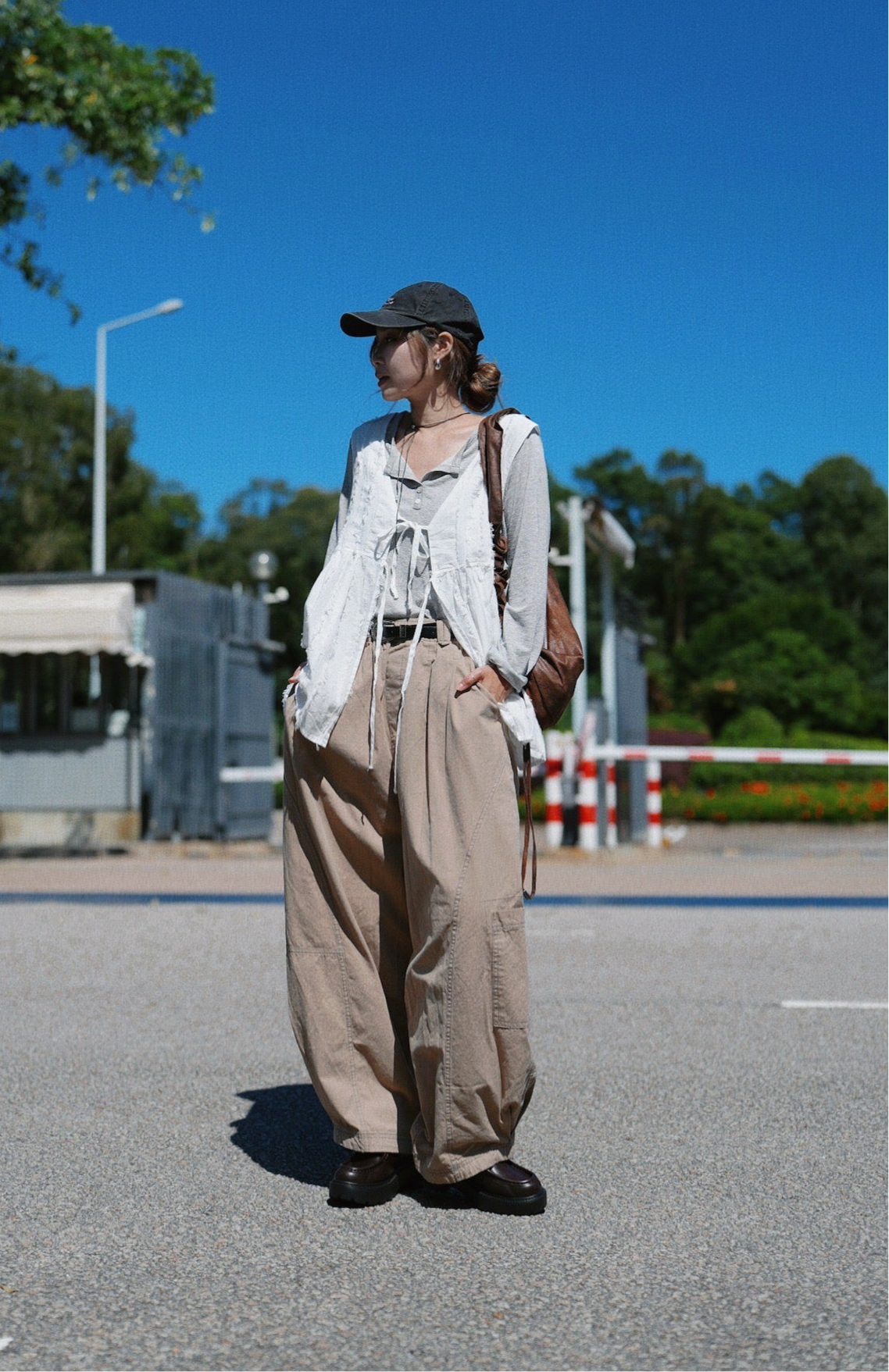 CA914 3D STITCHED CARGO PANTS