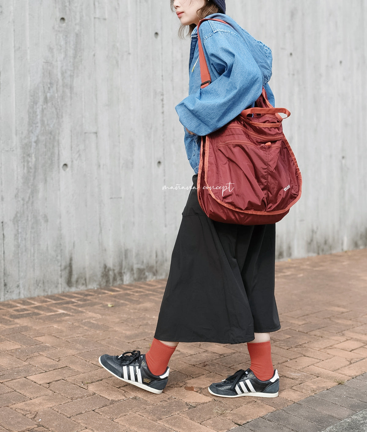 MONT-BELL LIGHT WEIGHT SHOULDER BAG 14L / 13L / 23L