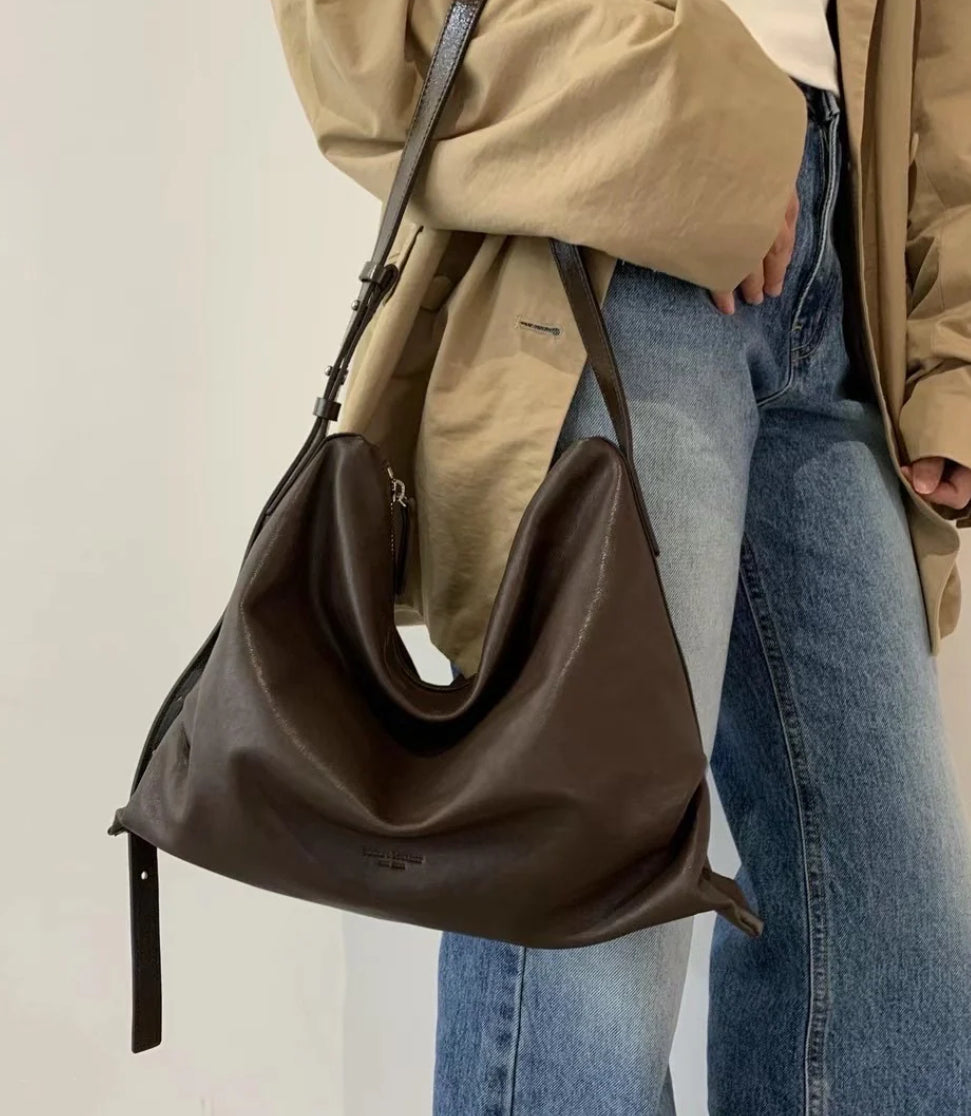 MZ764 ITALIAN LAMBSKIN HANDMADE SHOULDER BAG