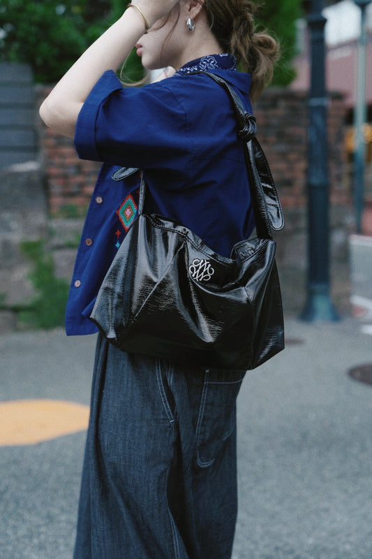 NICK&NICOLE SQUARE SHOULDER BAG