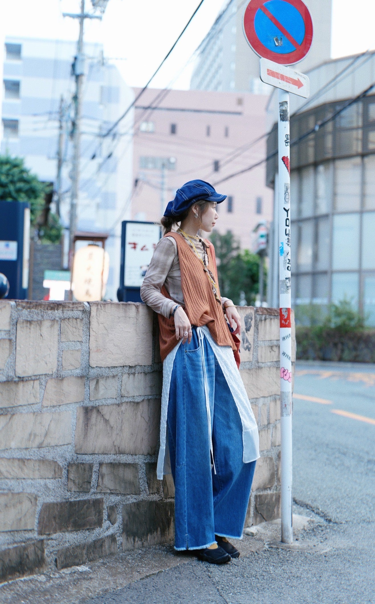 CA908 WASHED DENIM JEANS WITH BELT