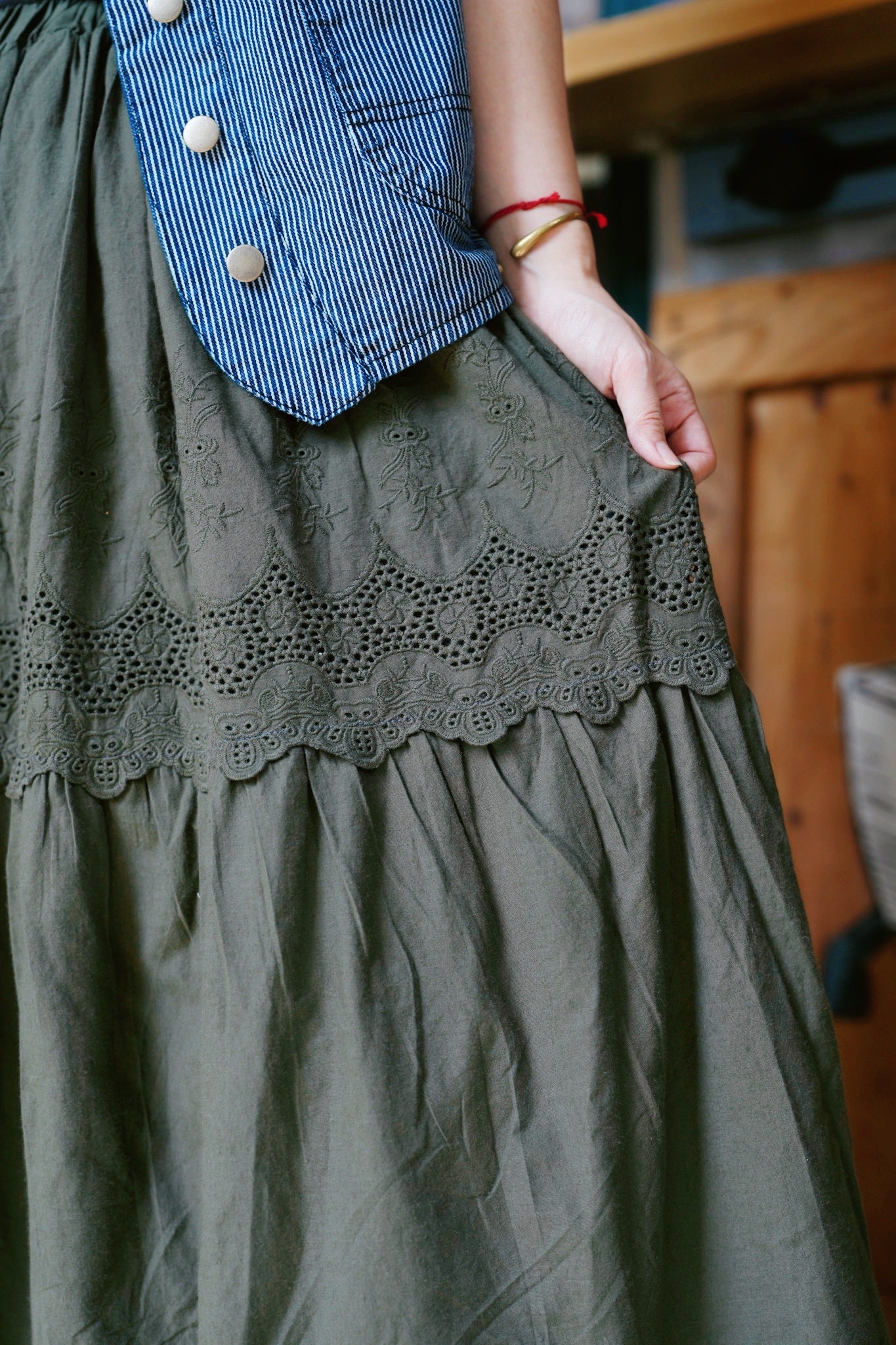 CA903 LAYERED EMBROIDERY SKIRT