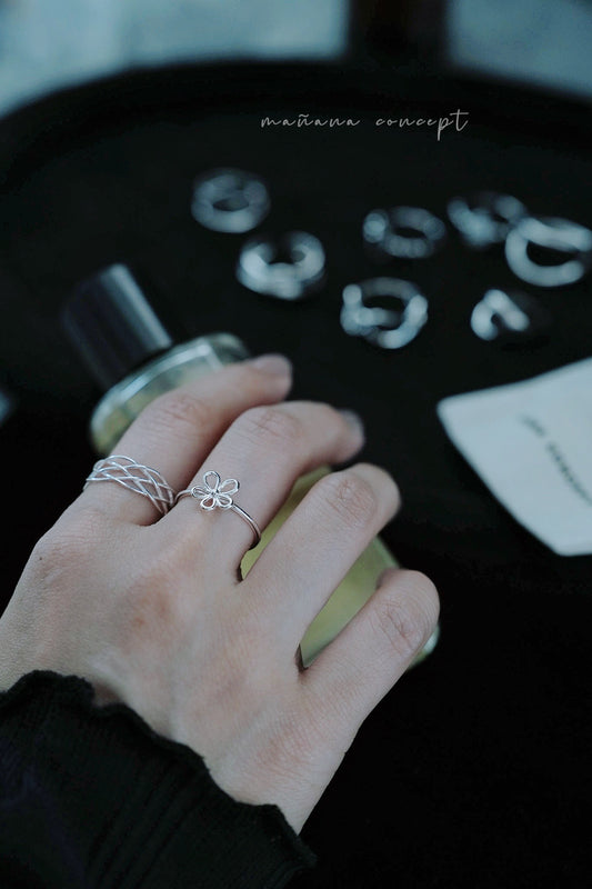 MB028 925 SILVER RING - Fleur de Lys