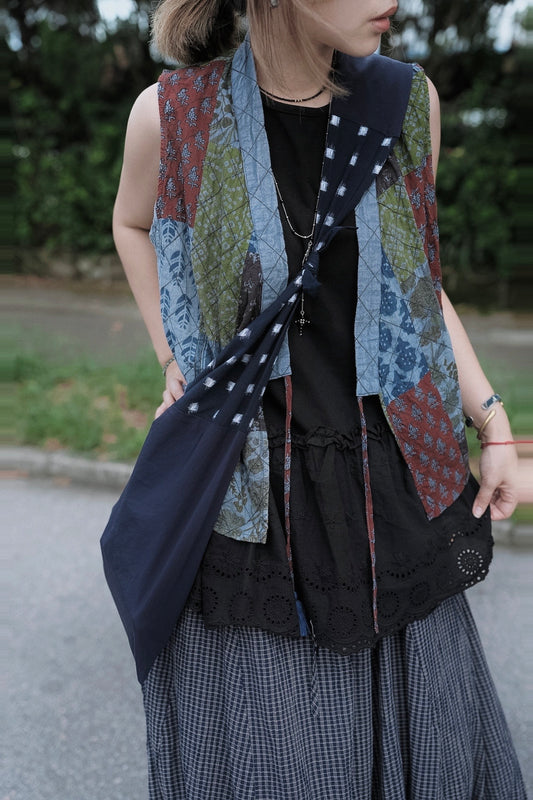 CB111 EMBROIDERY SLEEVELESS TOP