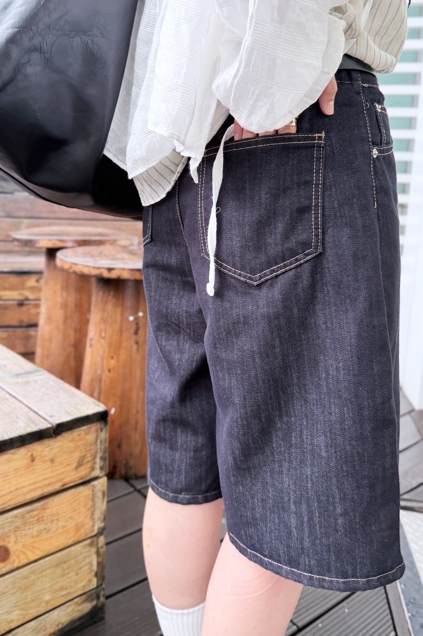 MZ844 / NON FADE BERMUDA DENIM SHORTS