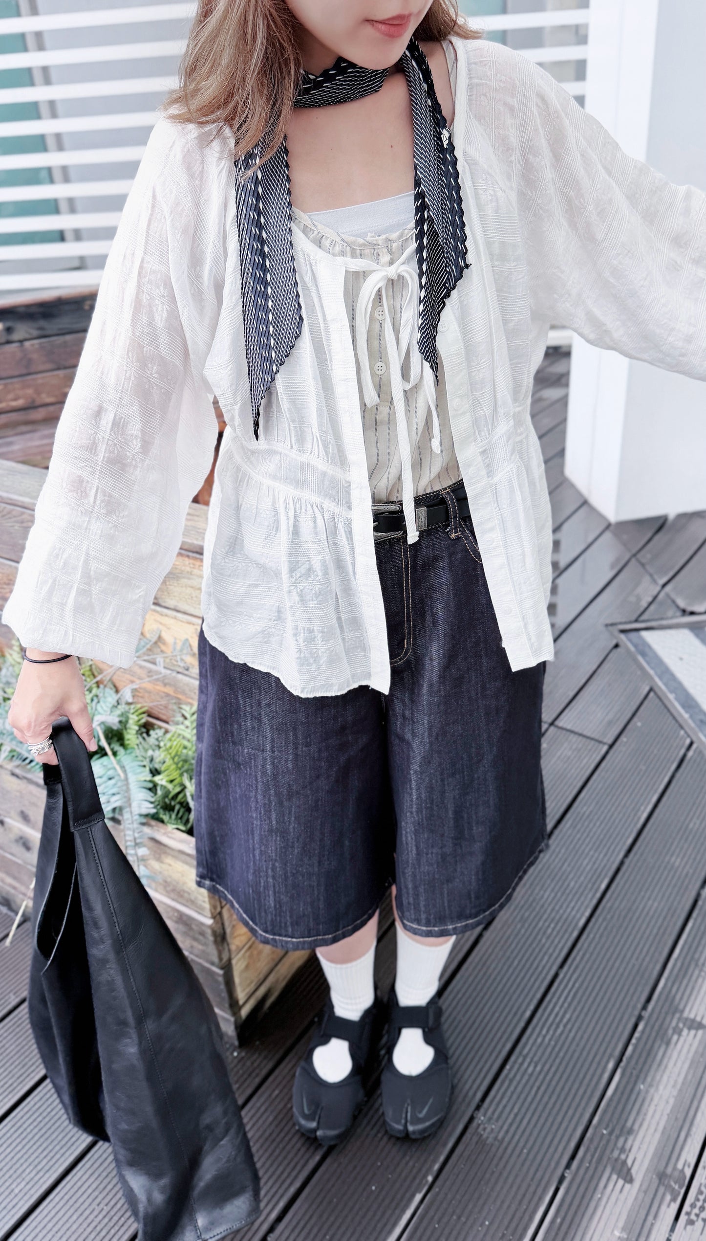 MZ844 / NON FADE BERMUDA DENIM SHORTS