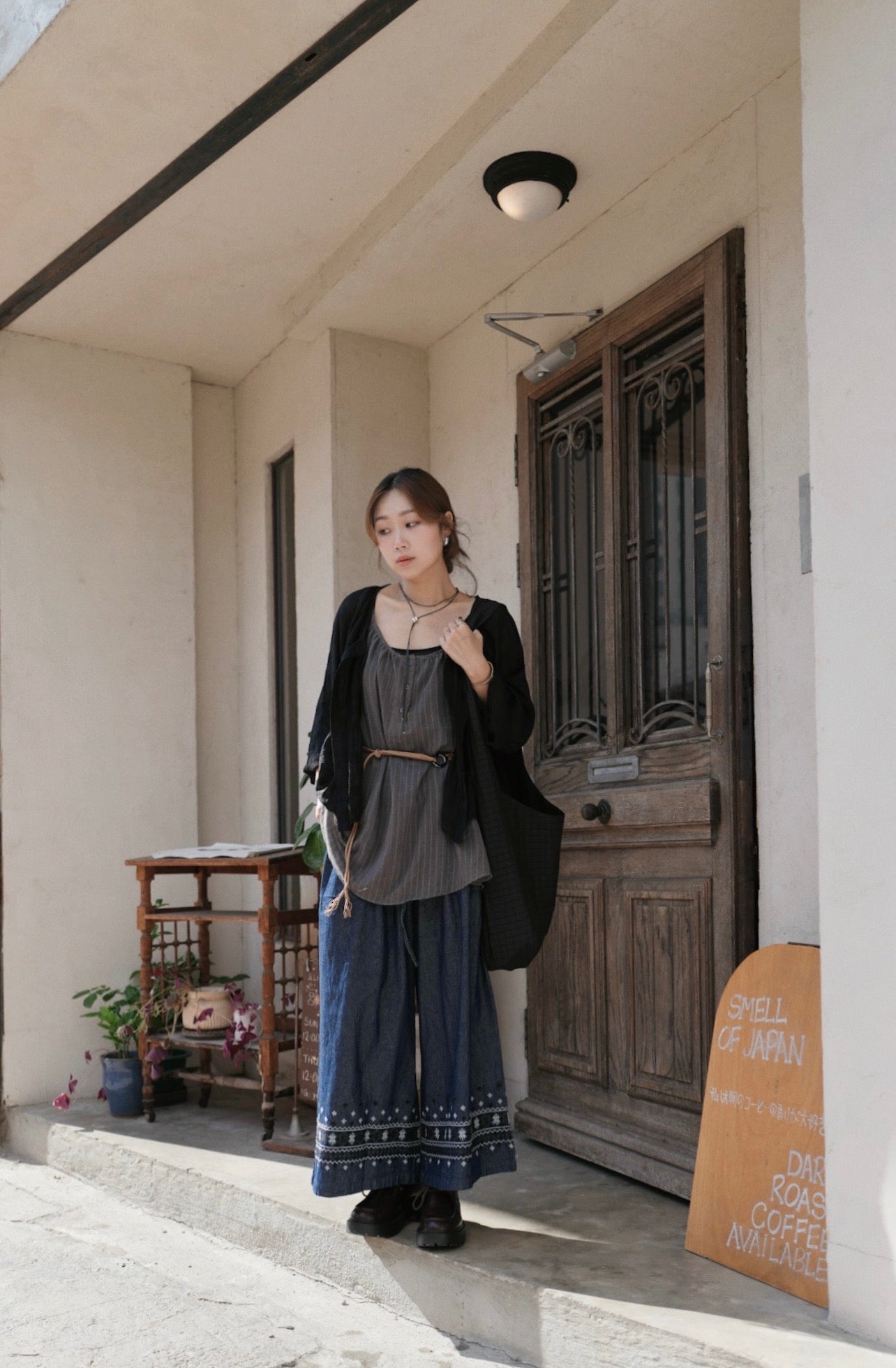 MZ843 DOBBY RIBBON BLOUSE