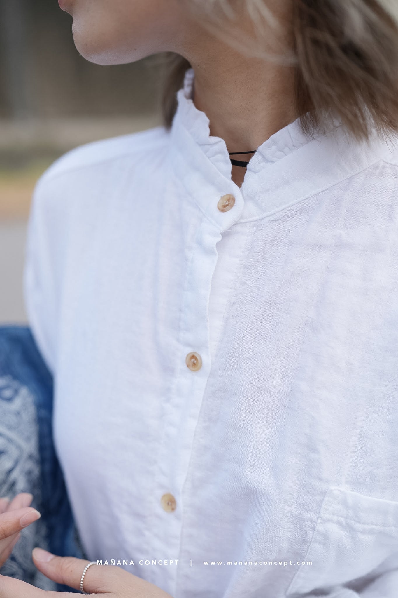 MZ542 RUFFLE NECK GAUZE SHIRT