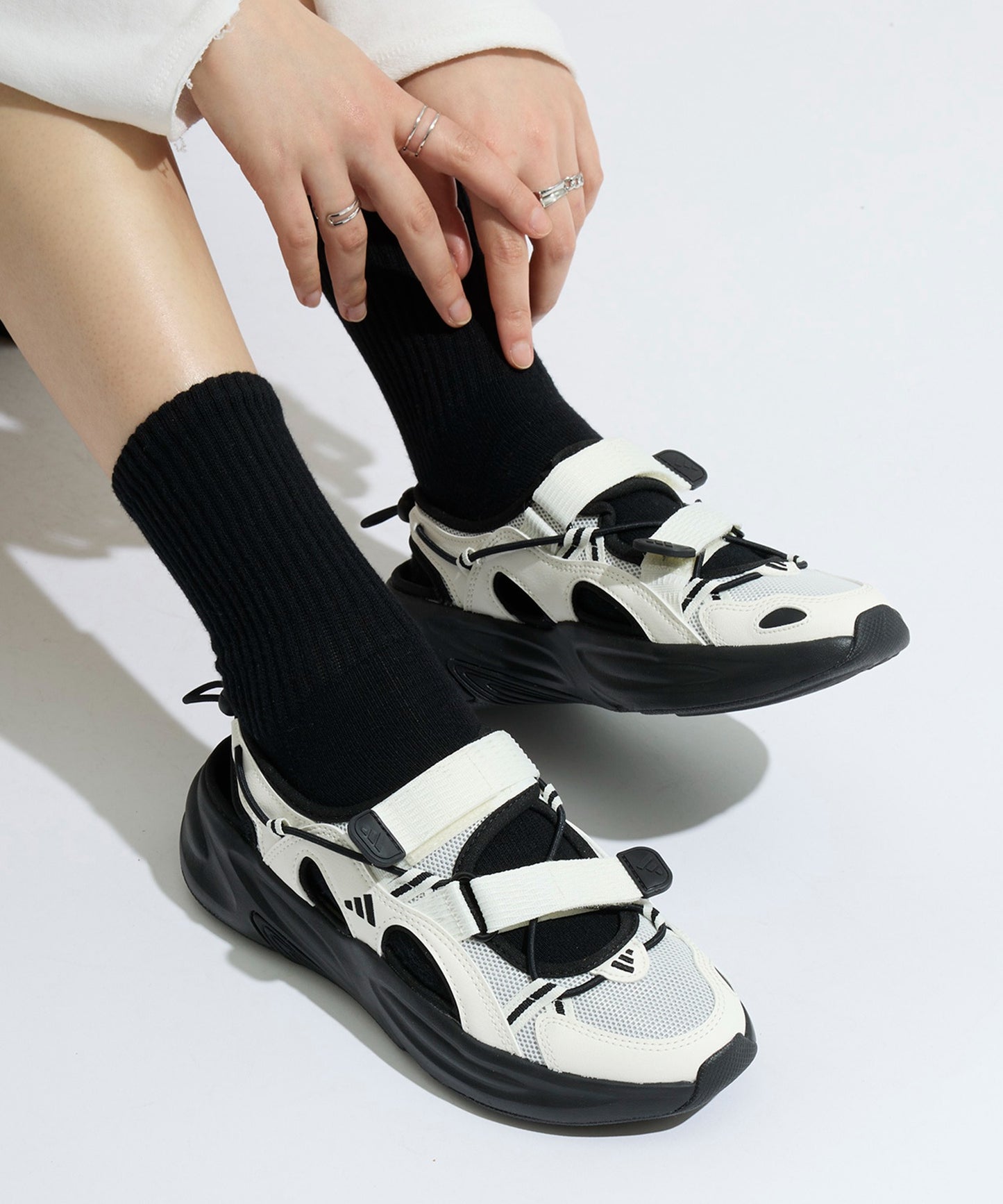 ADIDAS OZWAVE SANDALS