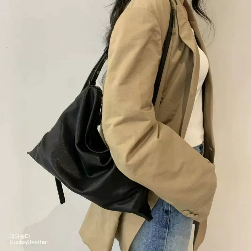 MZ764 ITALIAN LAMBSKIN HANDMADE SHOULDER BAG