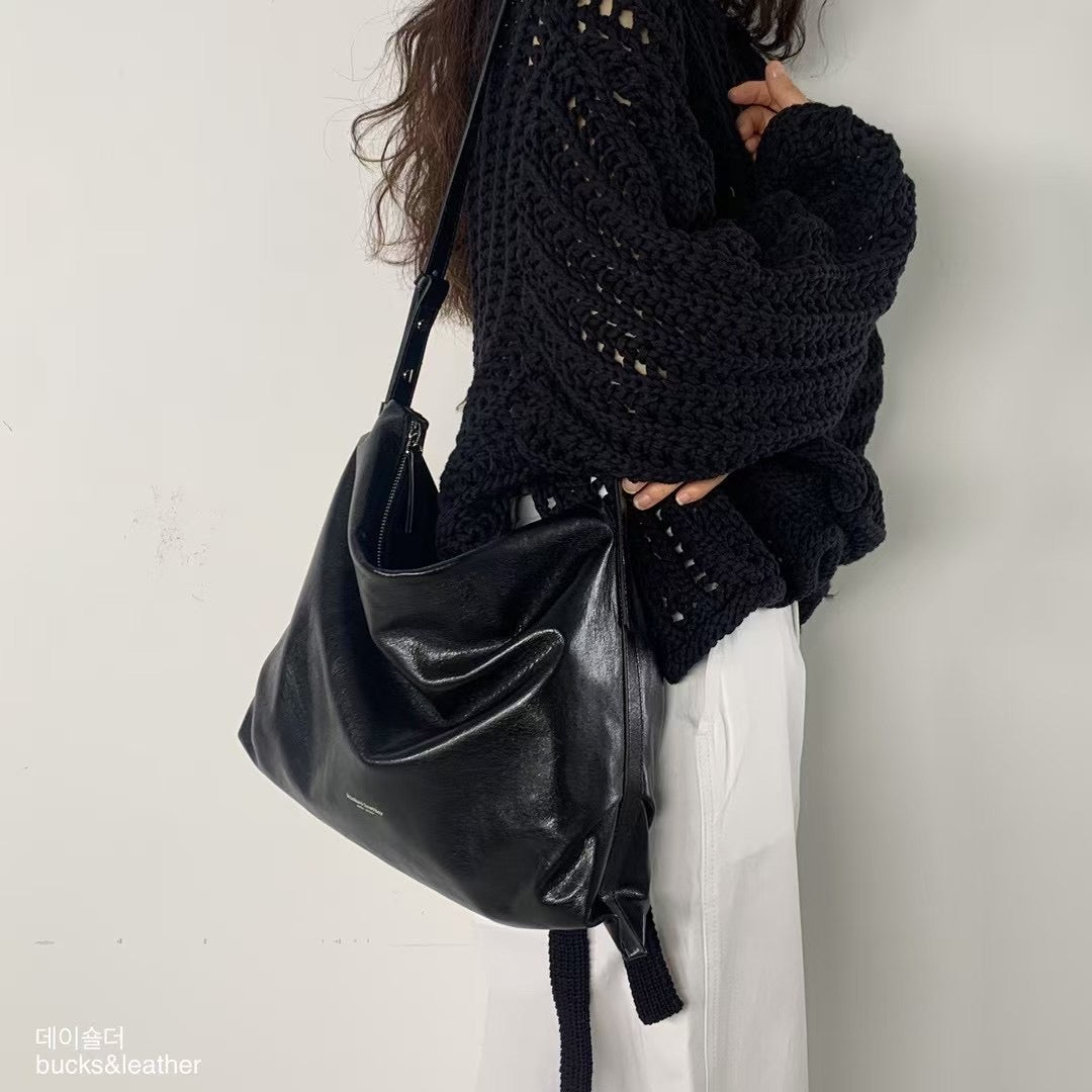 MZ764 ITALIAN LAMBSKIN HANDMADE SHOULDER BAG