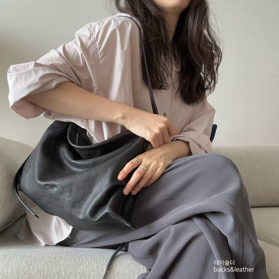 MZ764 ITALIAN LAMBSKIN HANDMADE SHOULDER BAG