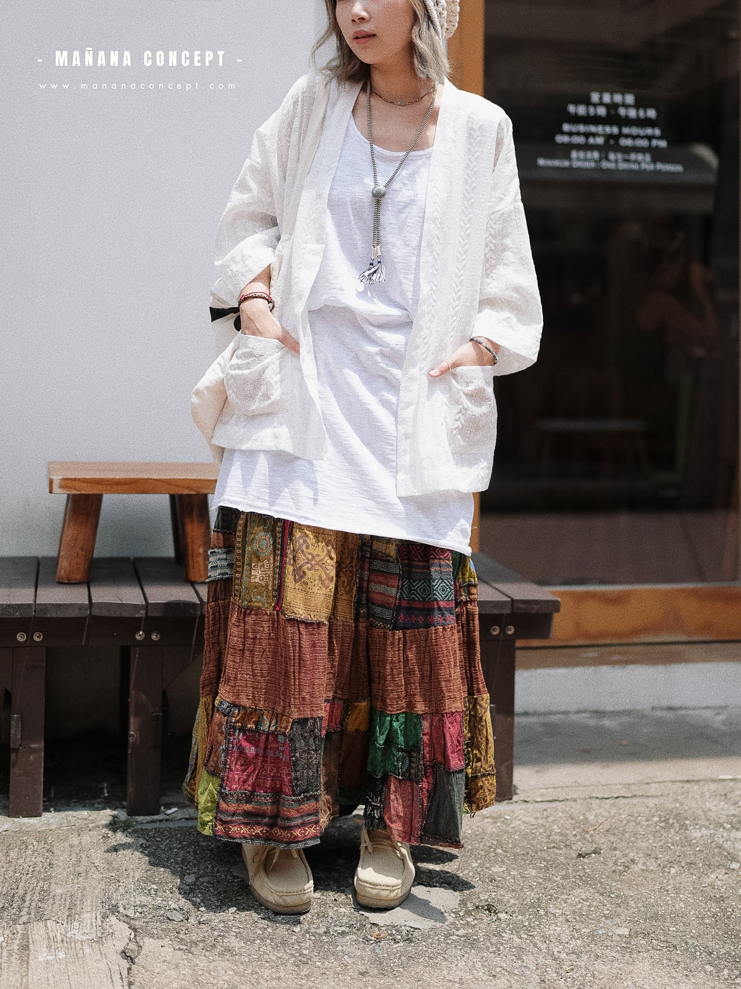 MZ505 EMBROIDERED DOBBY KIMONO