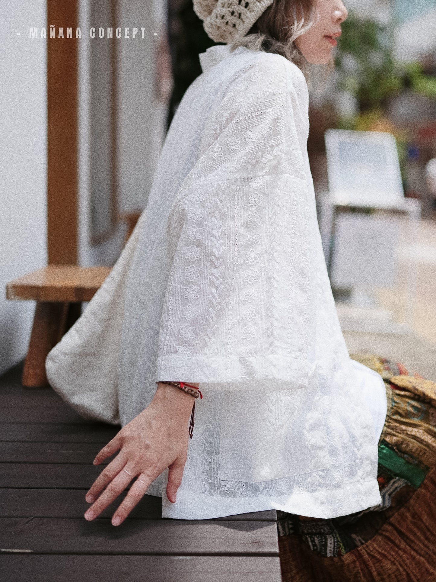 MZ505 EMBROIDERED DOBBY KIMONO