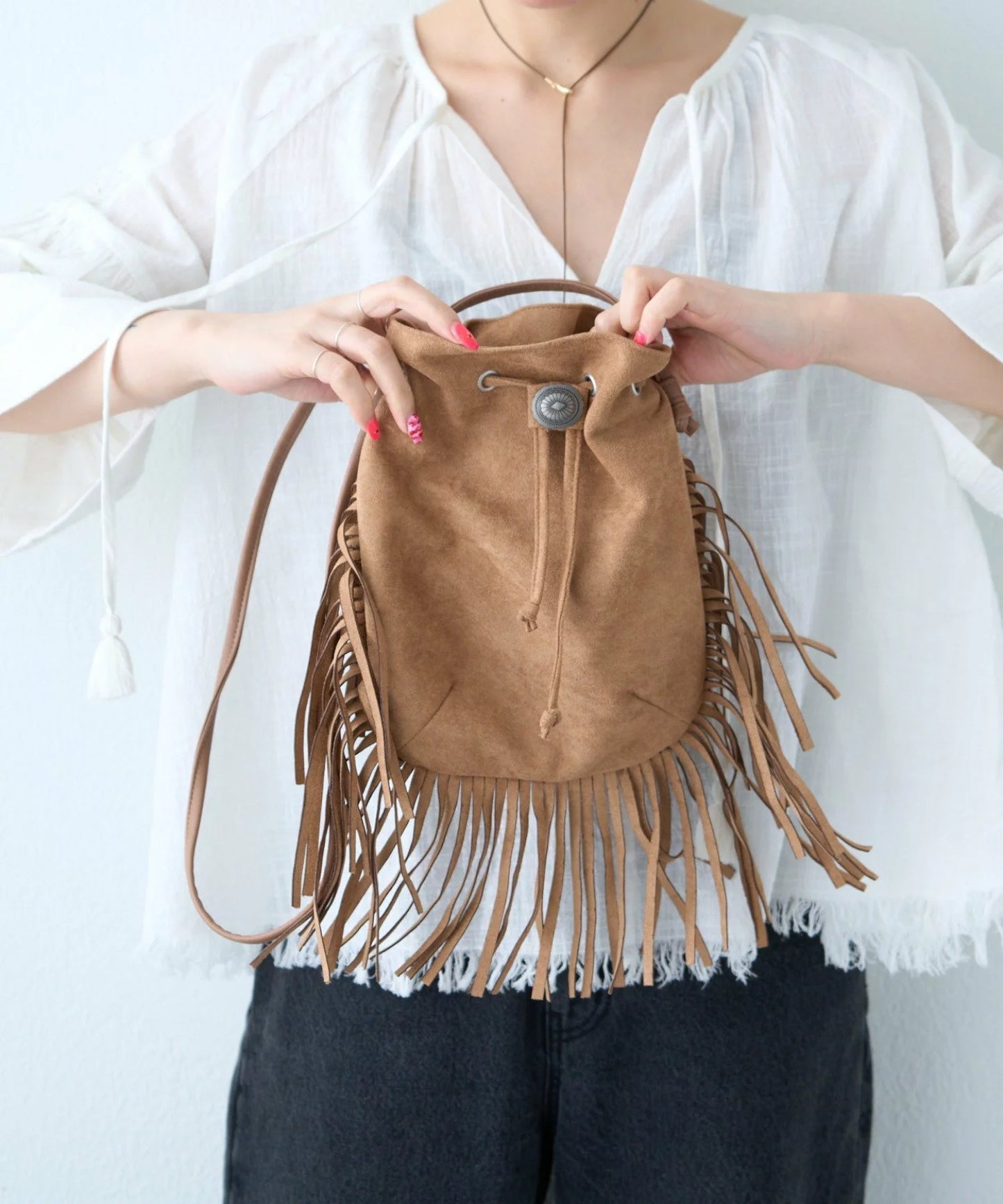 NA444 CONCHO SUEDE BAG