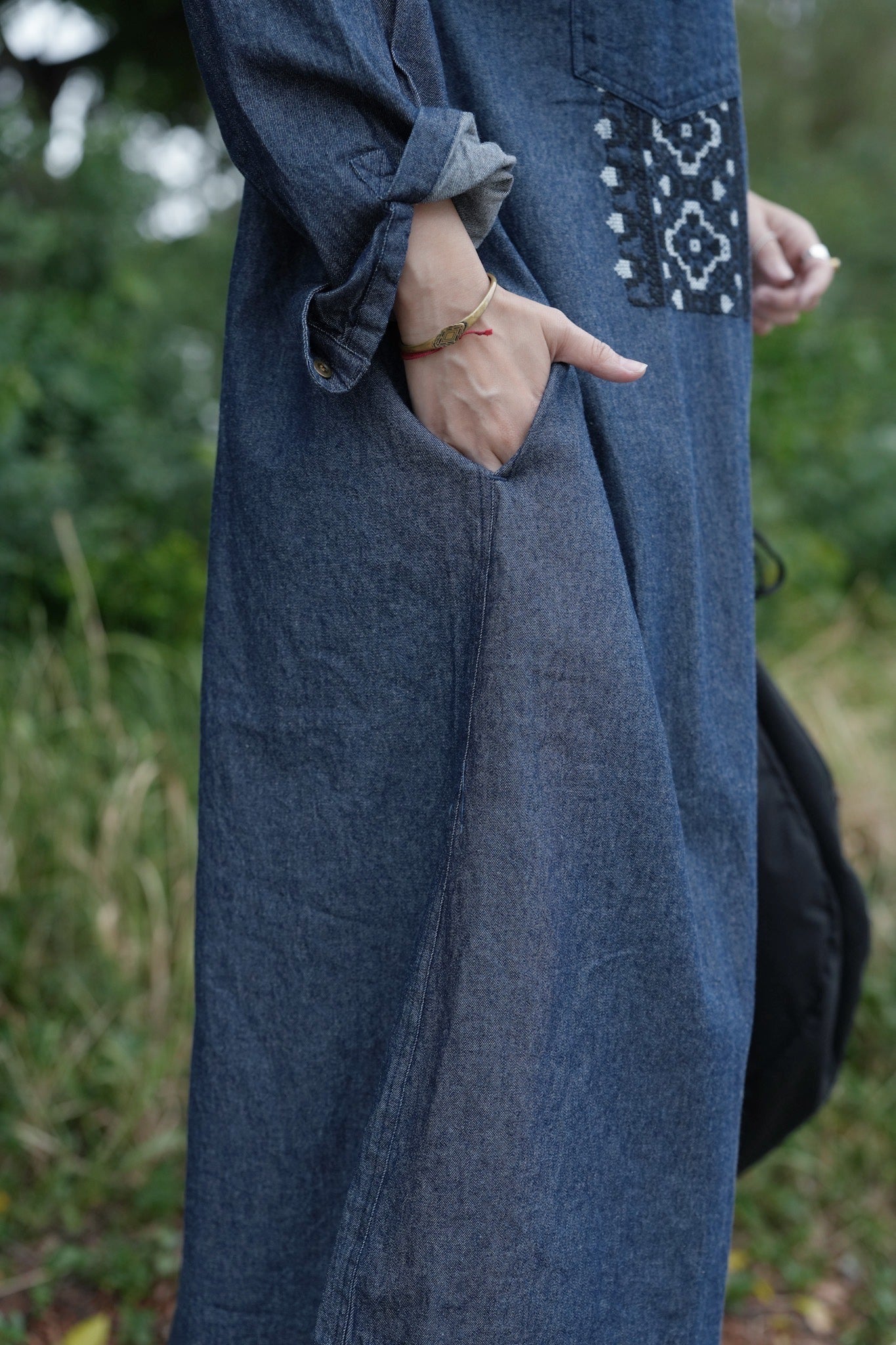 NA459 EMBROIDERED DENIM DRESS