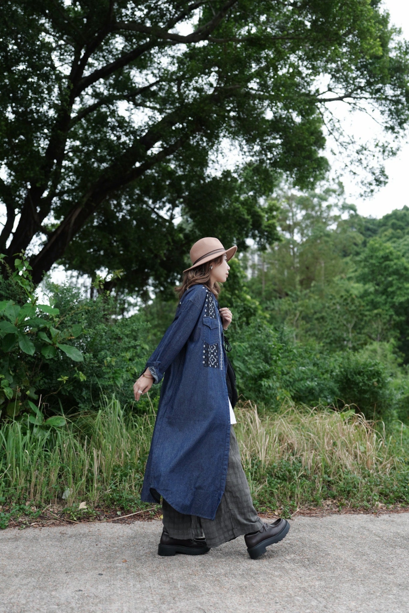 NA459 EMBROIDERED DENIM DRESS