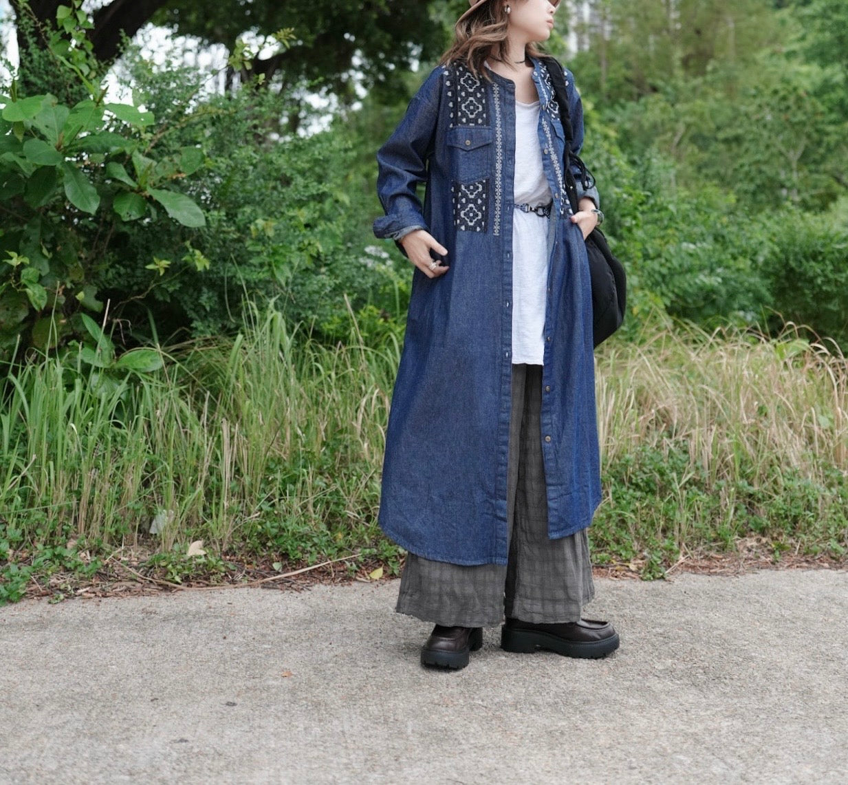 NA459 EMBROIDERED DENIM DRESS