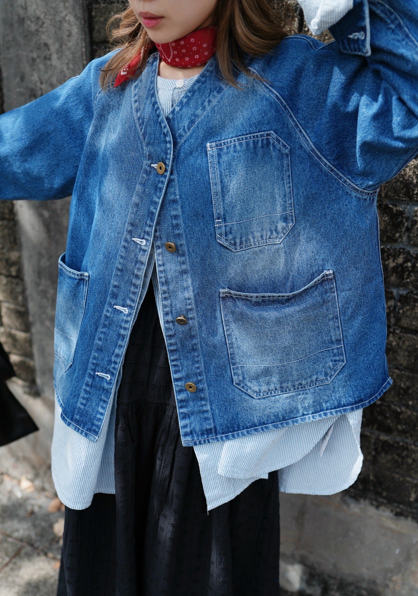 CA916 V-NECK DENIM JACKET