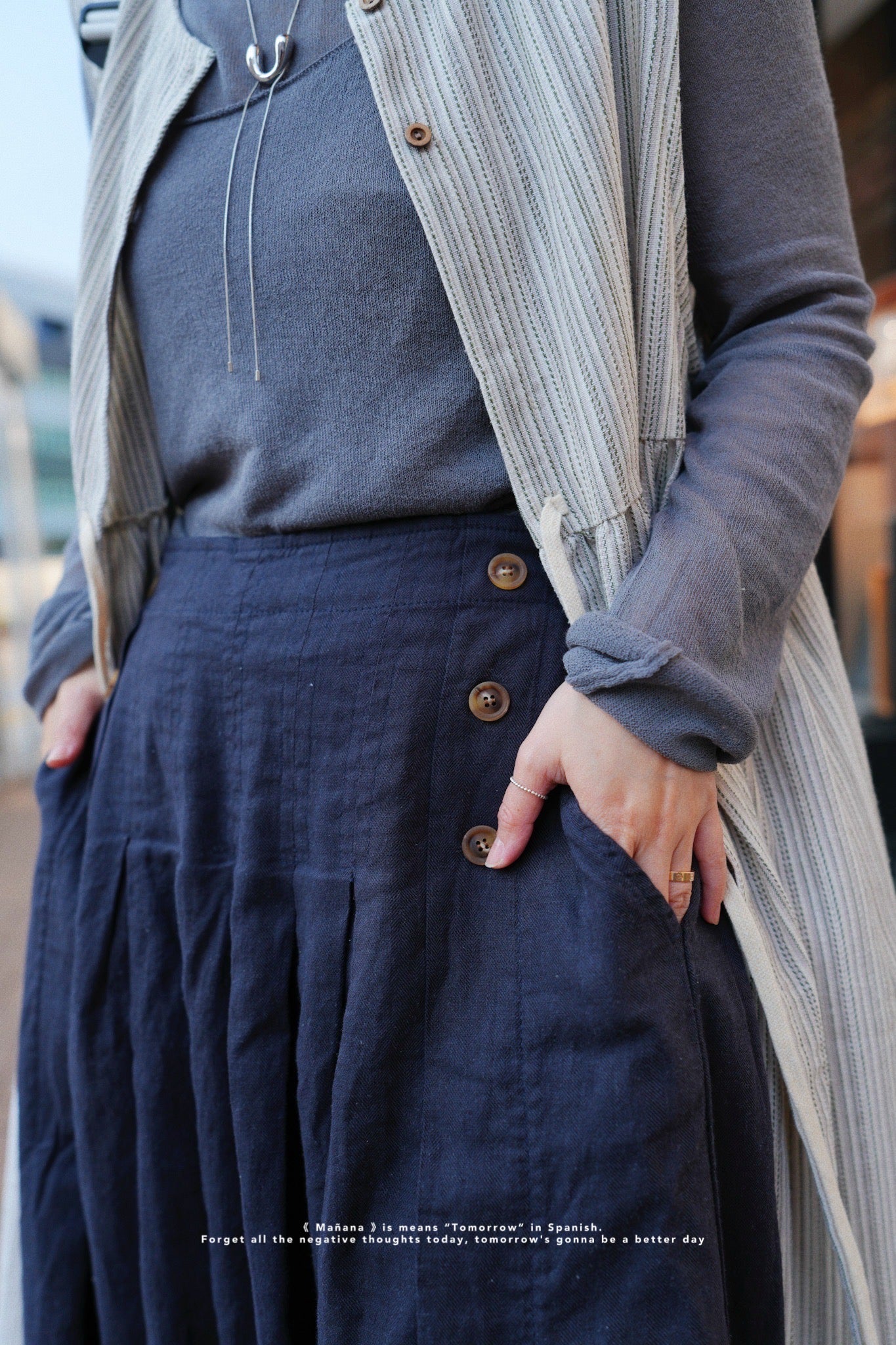 MZ641 LINEN PLEATED A-LINE SKIRT