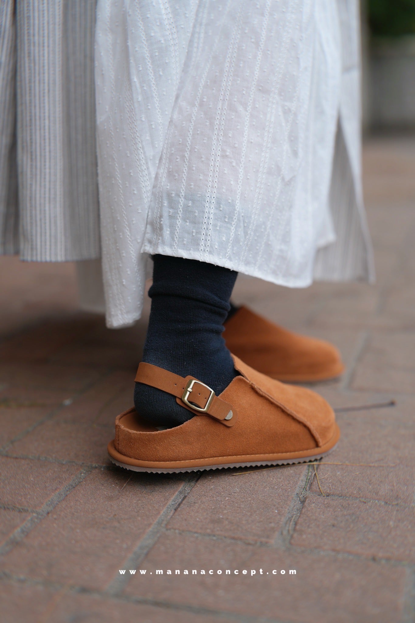 MZ628 GLOW LEATHER SUEDE SLIPPERS