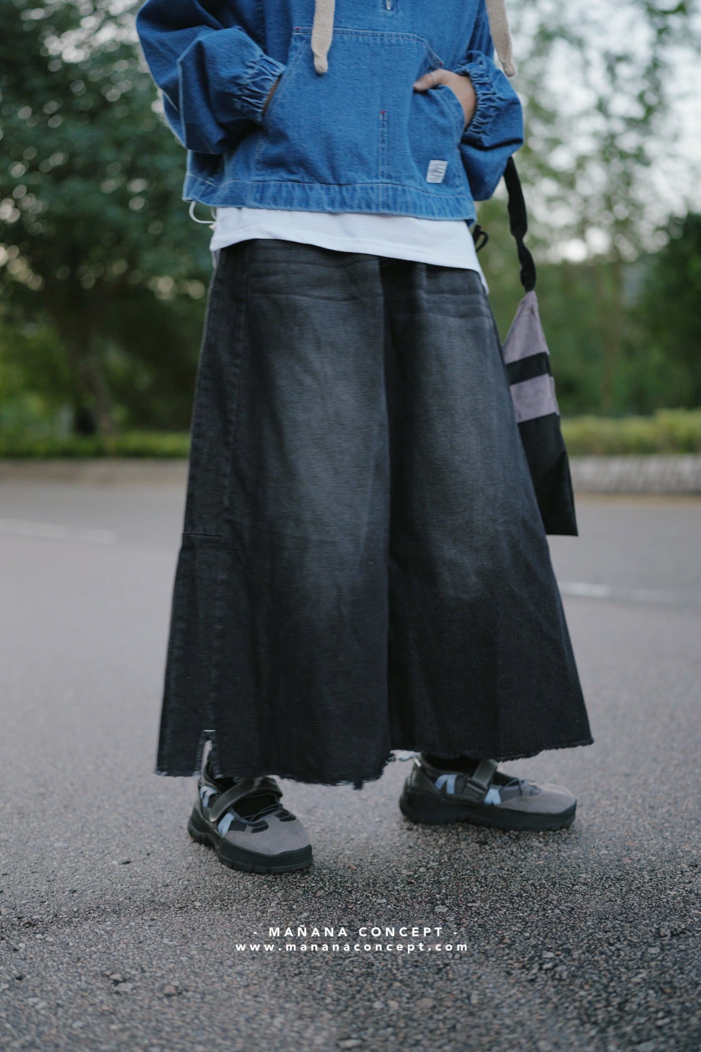 CA645 PATCHED DENIM SKIRT WITH BELT