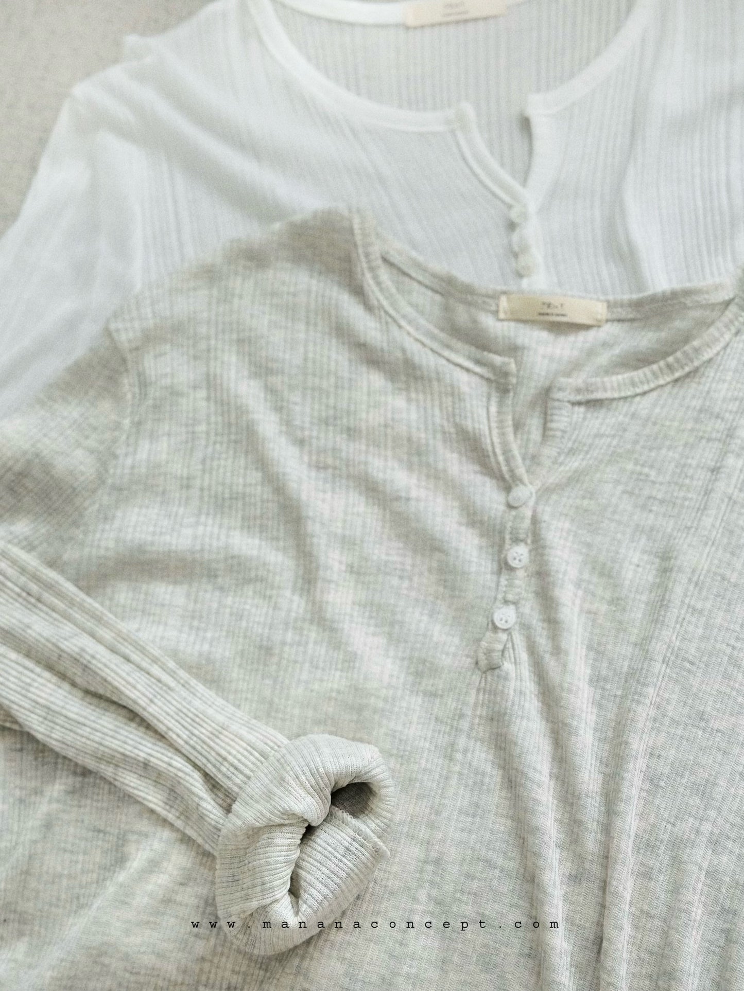 MZ192 Premium Soft Half Button Top