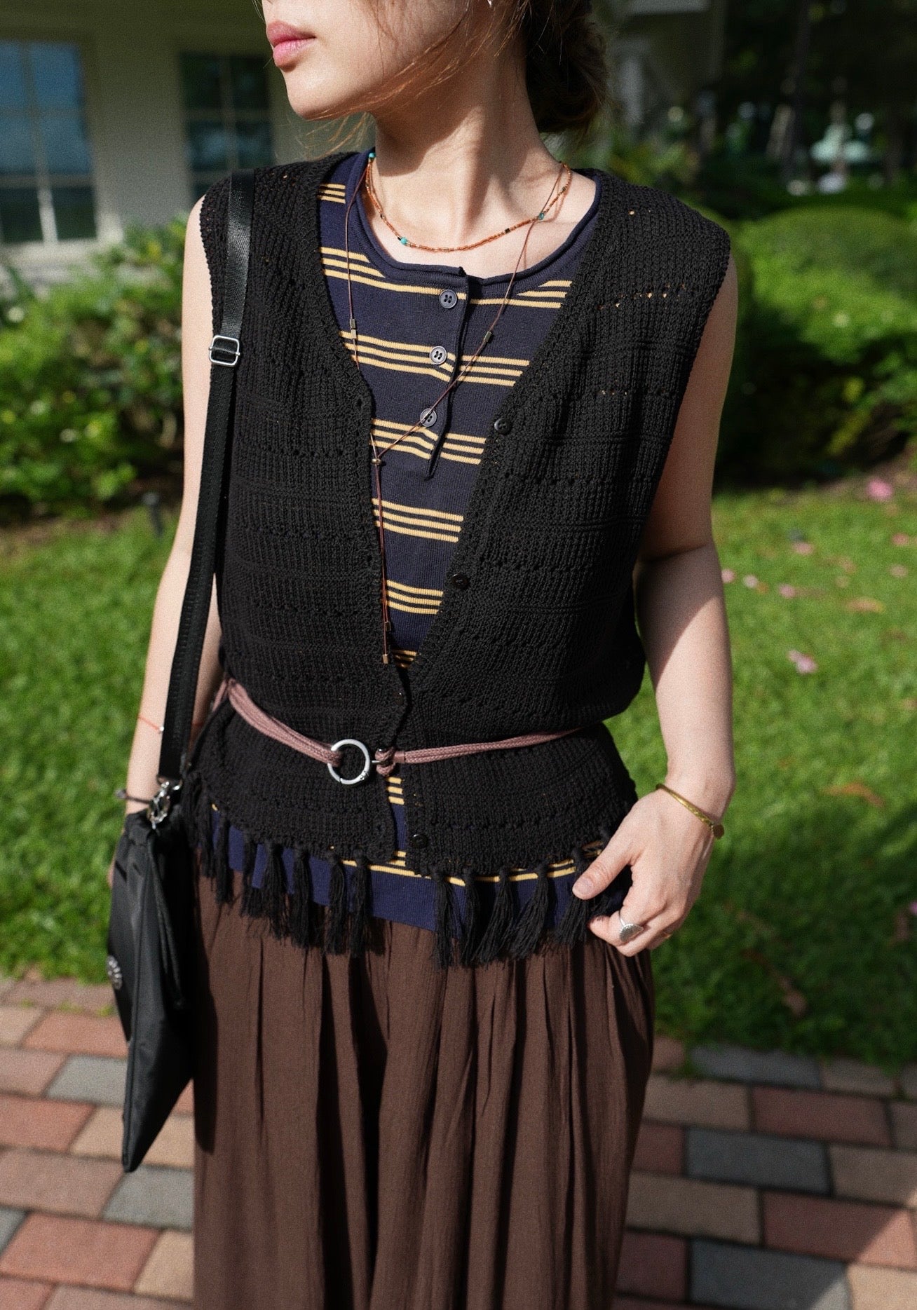 MZ785 FRINGED KNIT VEST