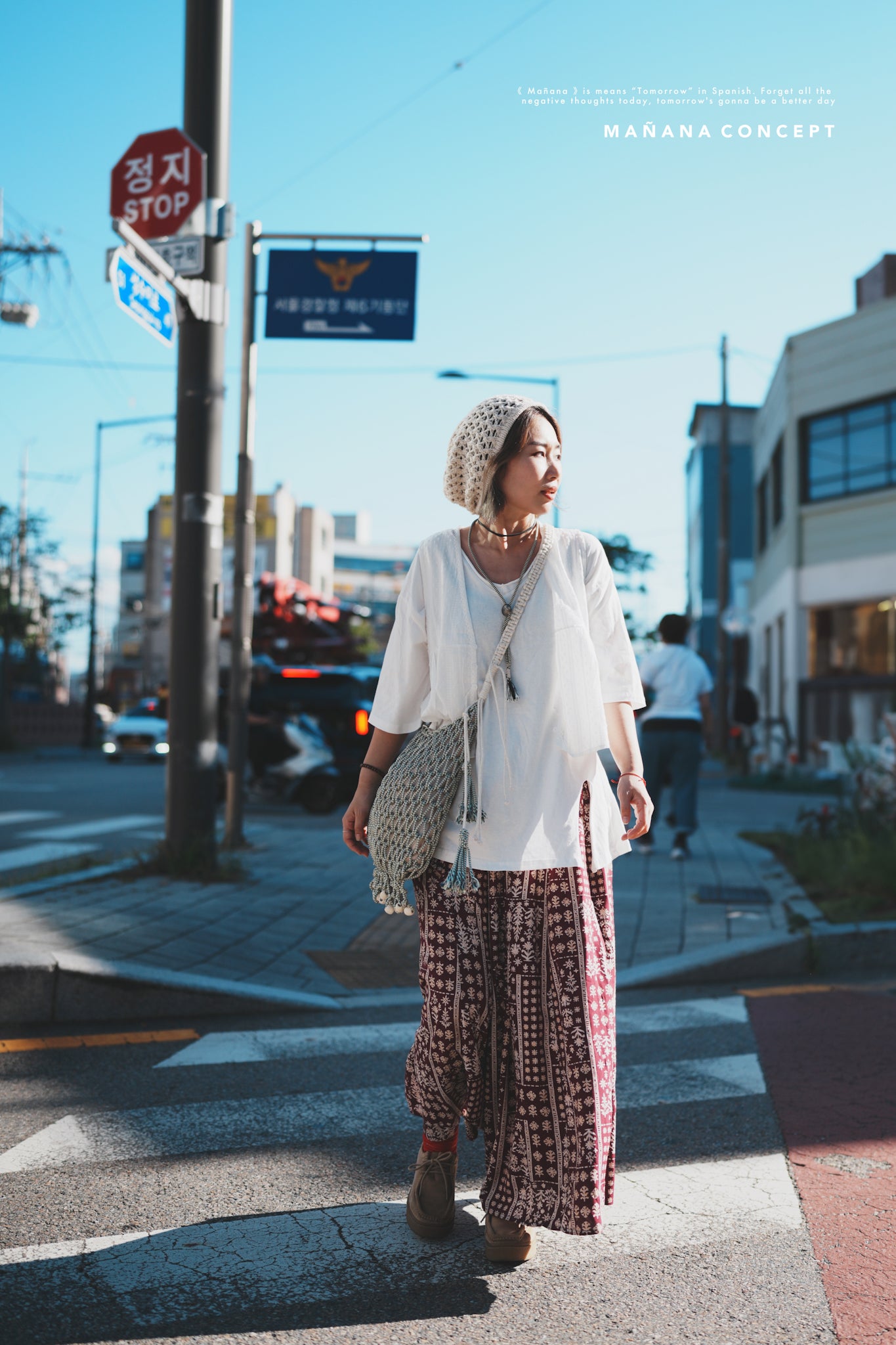 MZ514 Cotton V-Neck Top