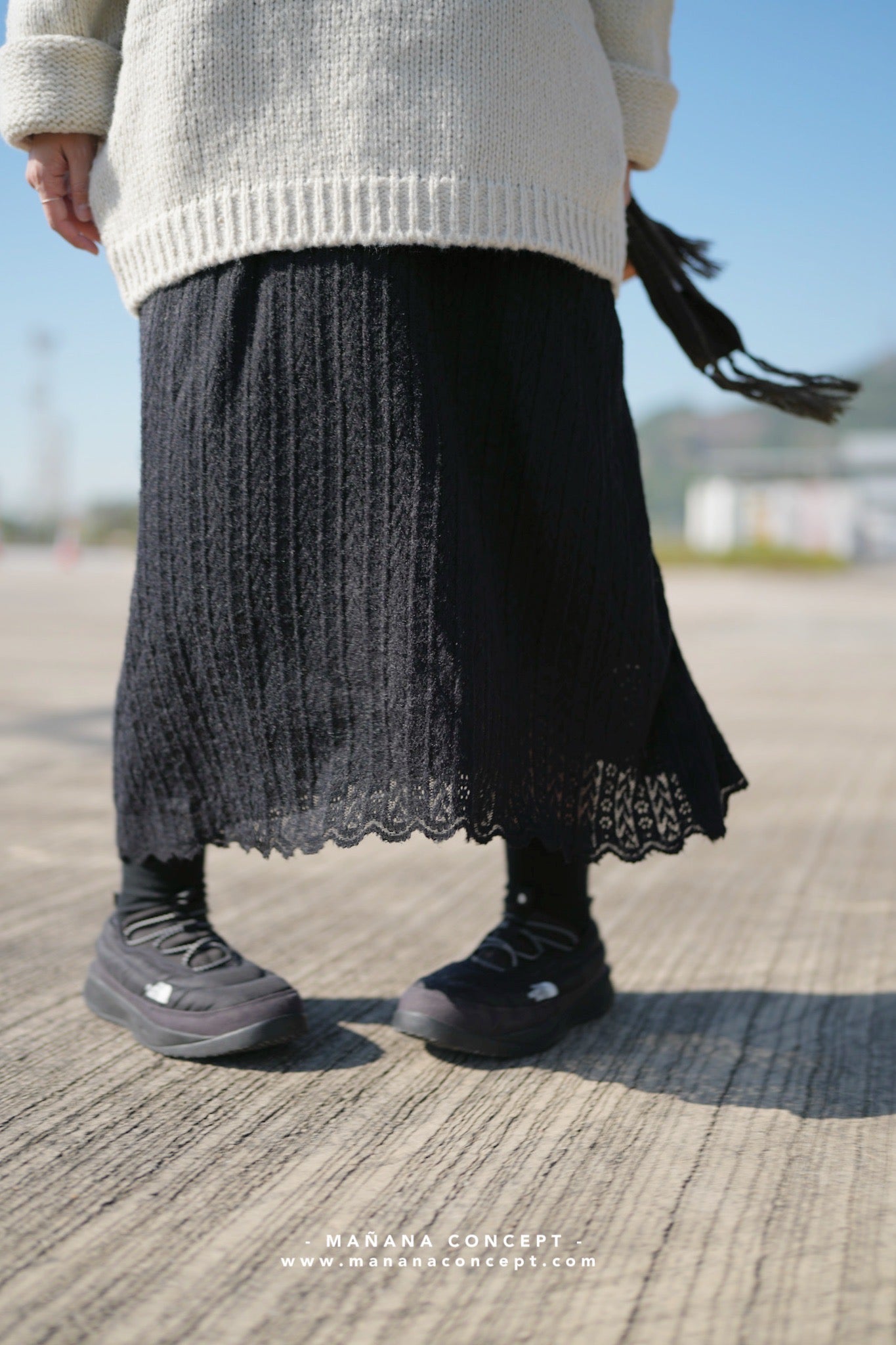MZ565 MAXI CROCHET SKIRT (with lining)