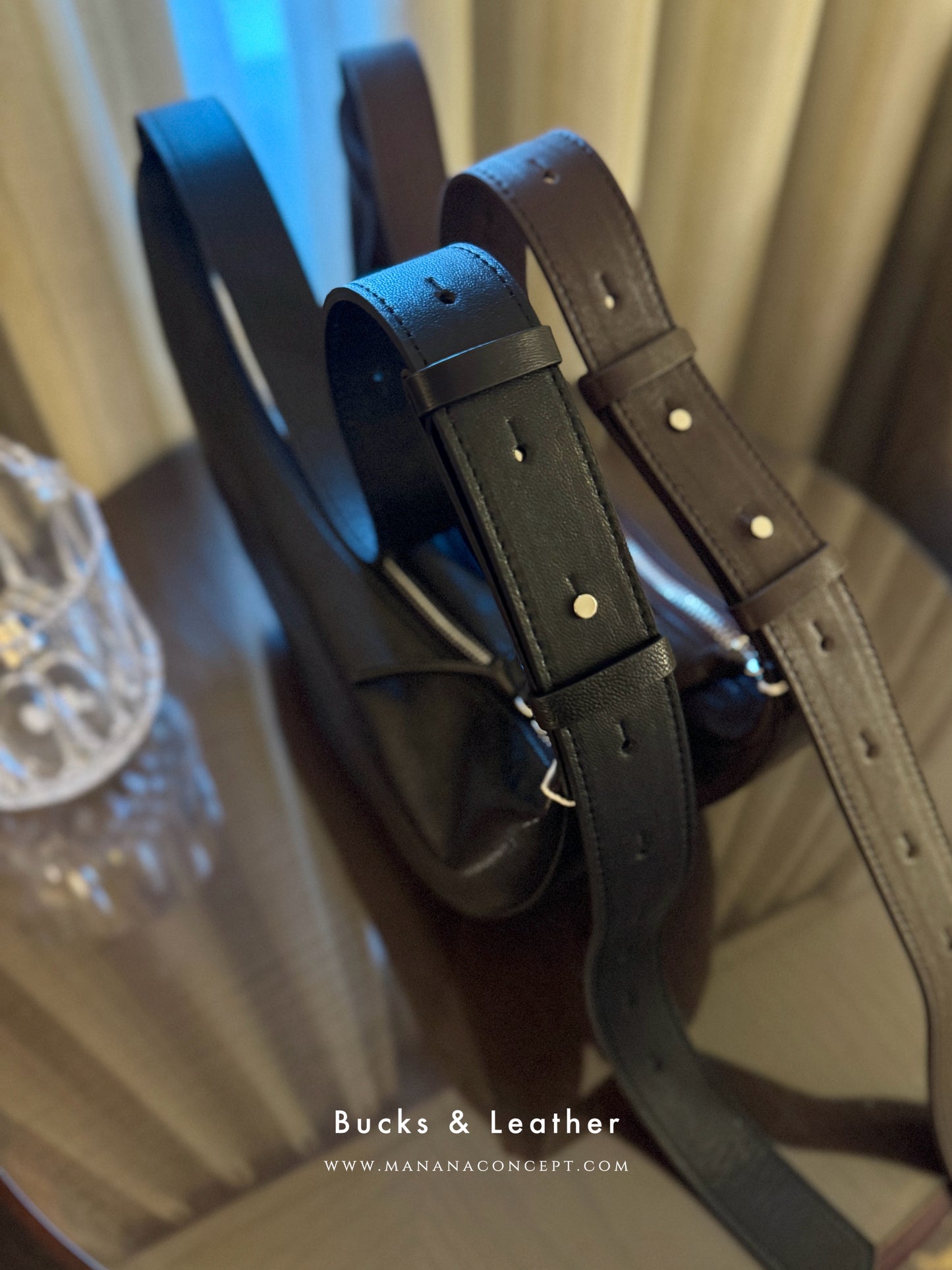 MZ711 BUCKS & LEATHER 半月袋
