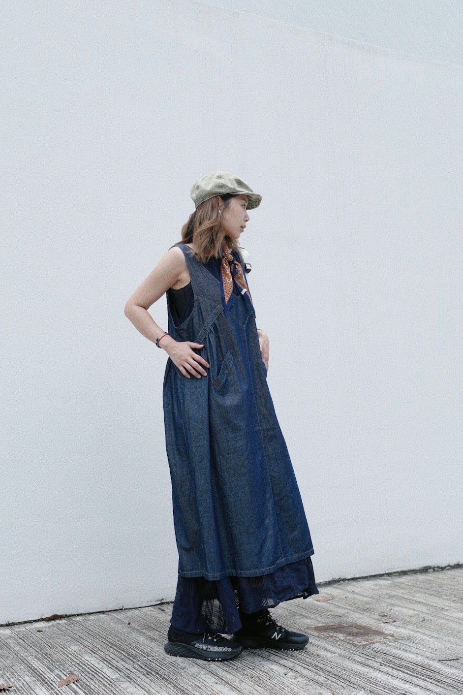 MZ797 V-NECK LOOSE DENIM DRESS