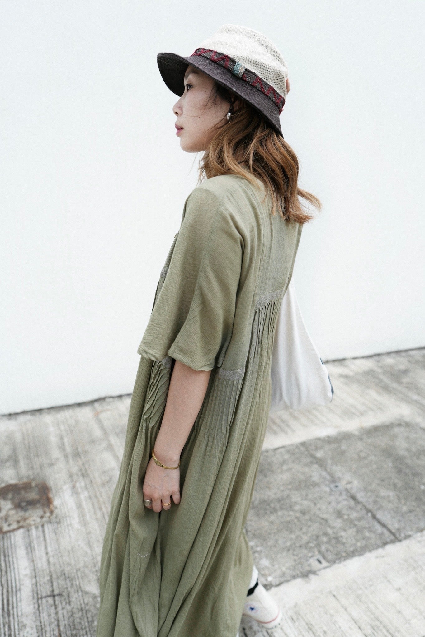 NA447 EMBROIDERED CRINKLE SHIRT DRESS
