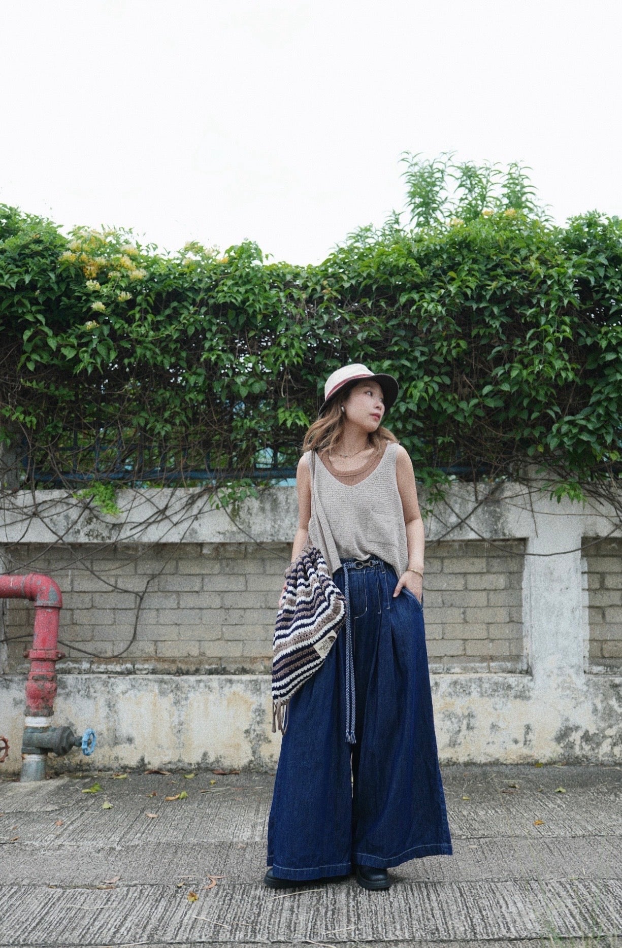 MZ387 POCKET KNIT VEST