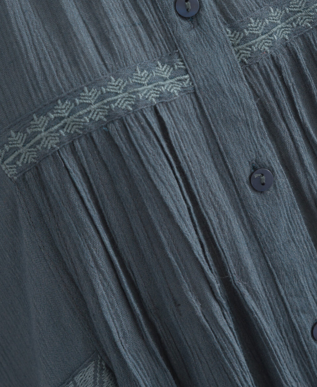 NA447 EMBROIDERED CRINKLE SHIRT DRESS