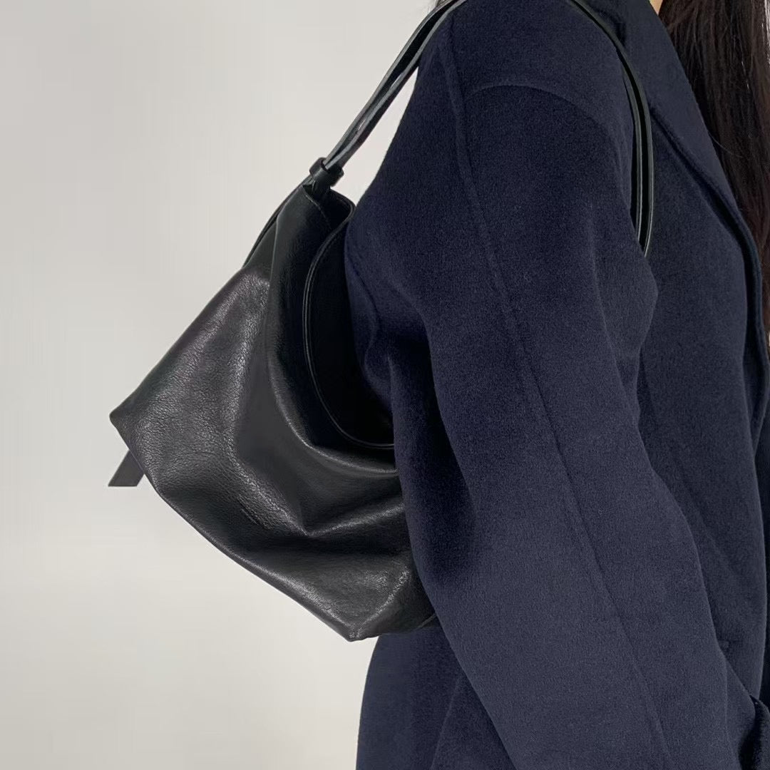 MZ712 BUCKS & LEATHER HOBO BAG