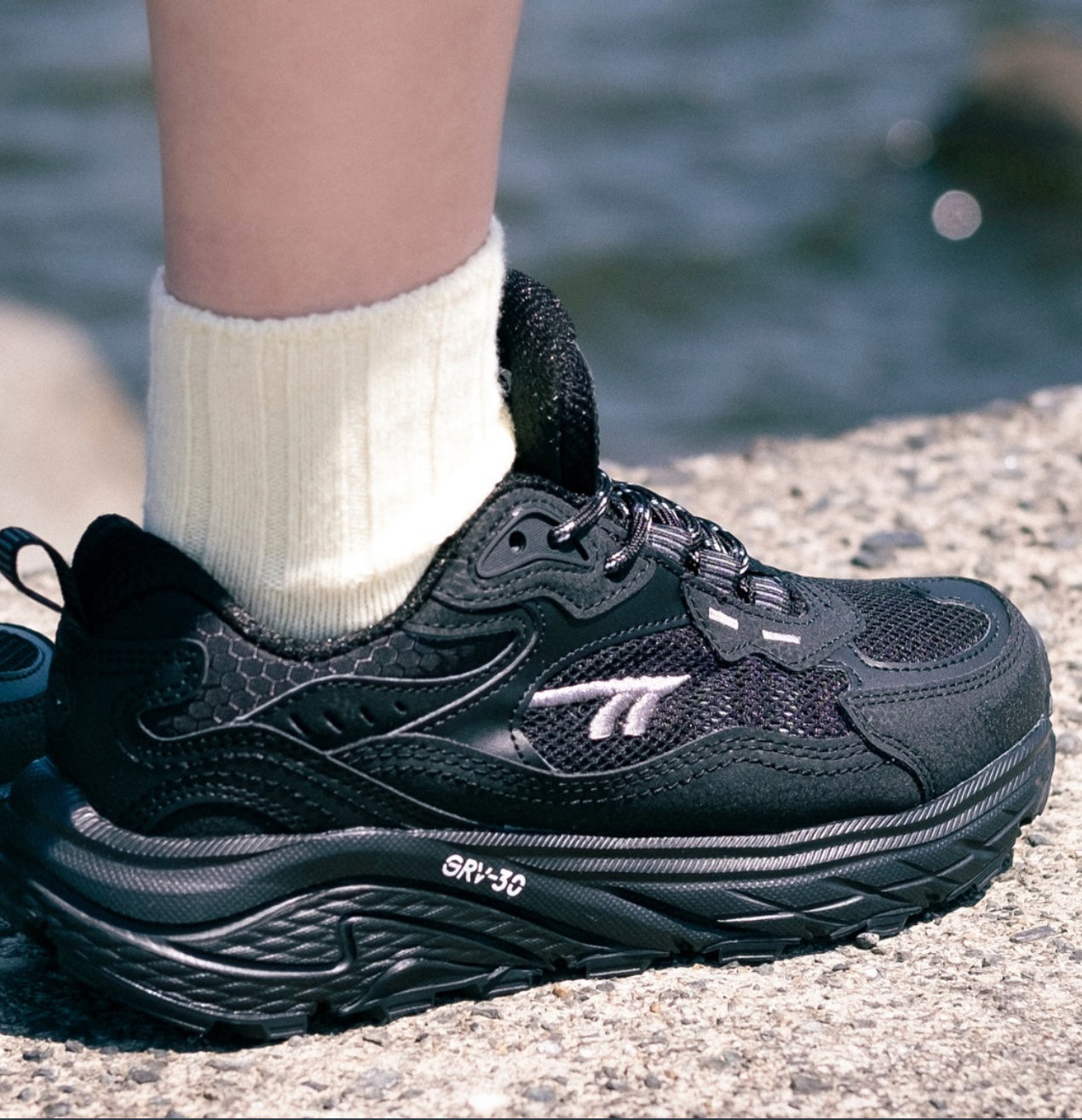 HI-TEC EASTEND WP Hiking Waterproof Sneakers