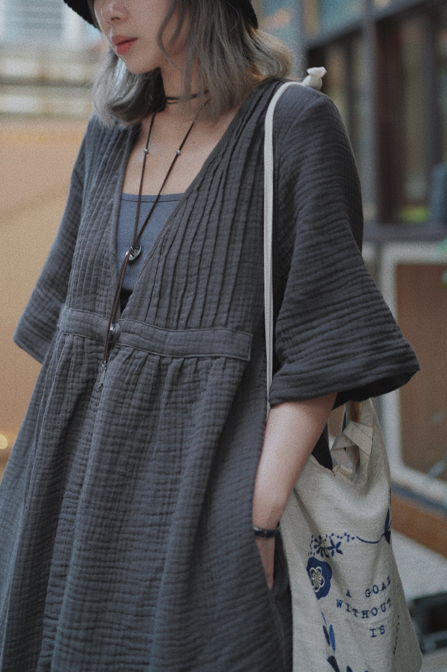 MZ299 Pintuck Gauze Outer