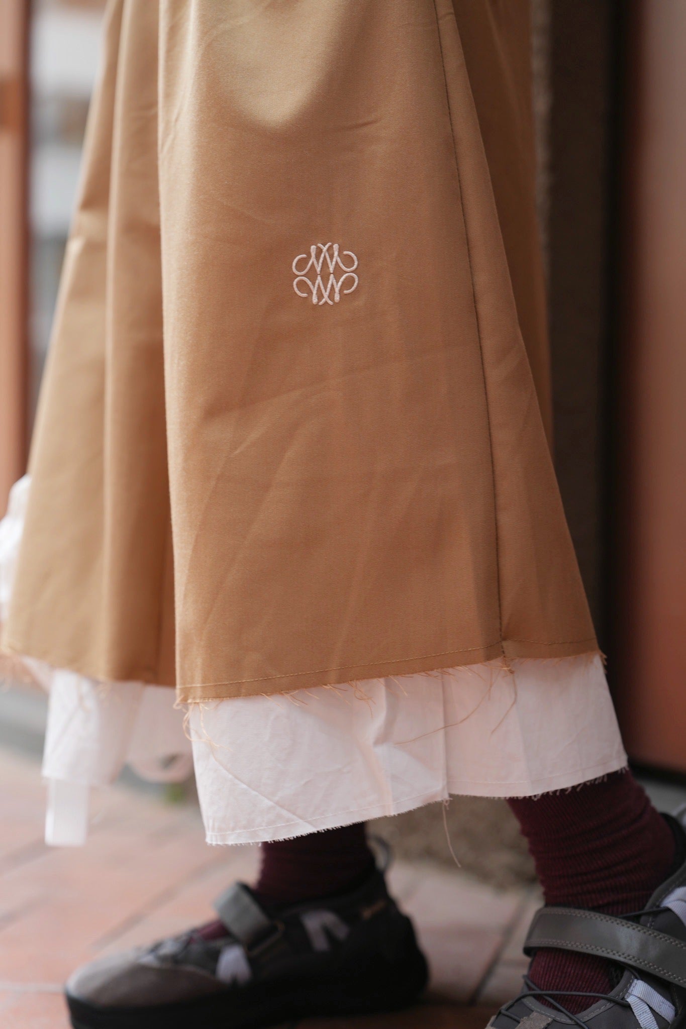 MZ730 NICK NICOLE PINTUCK LAYERED LONG SKIRT