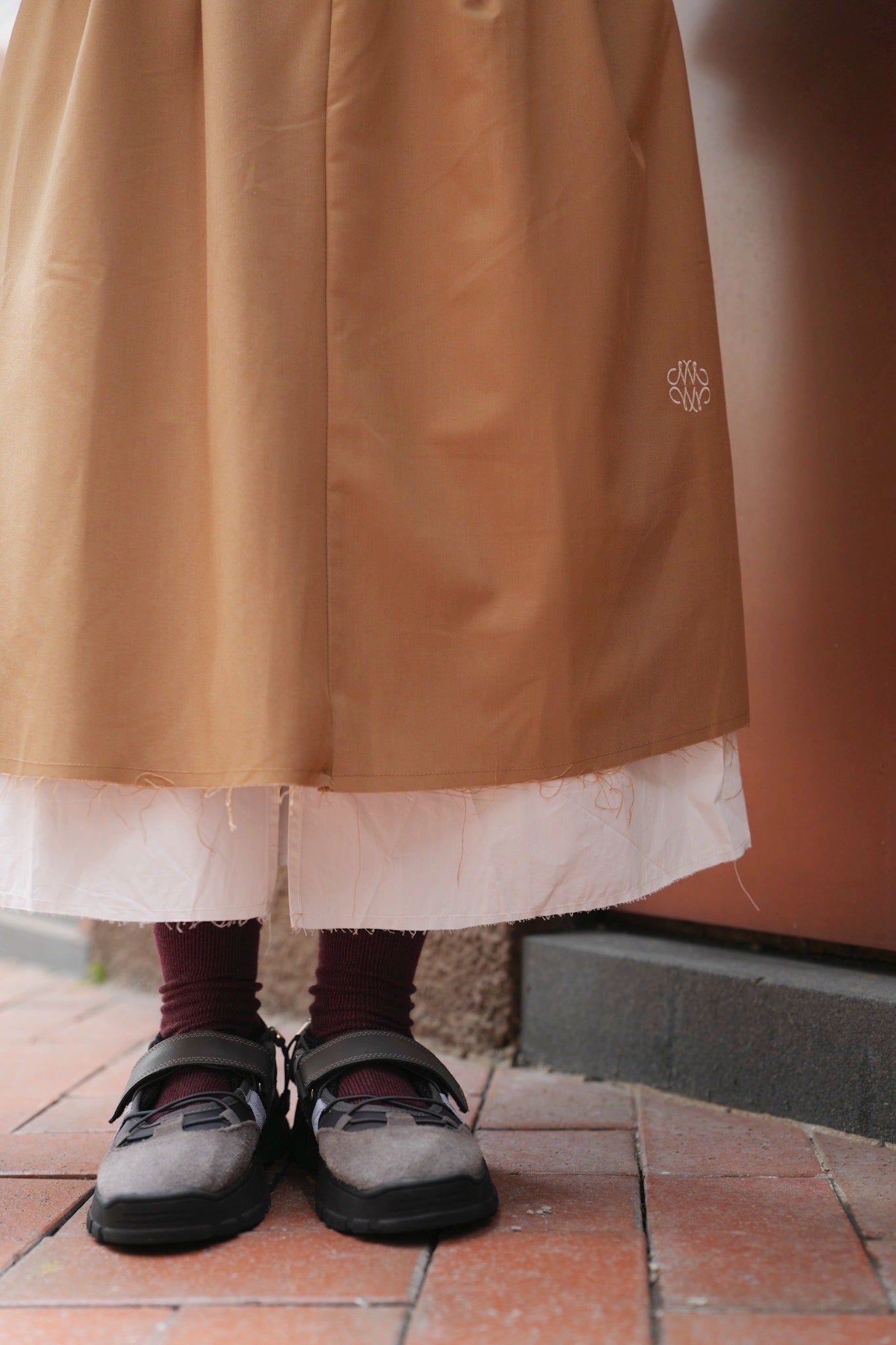 MZ730 NICK NICOLE PINTUCK LAYERED LONG SKIRT