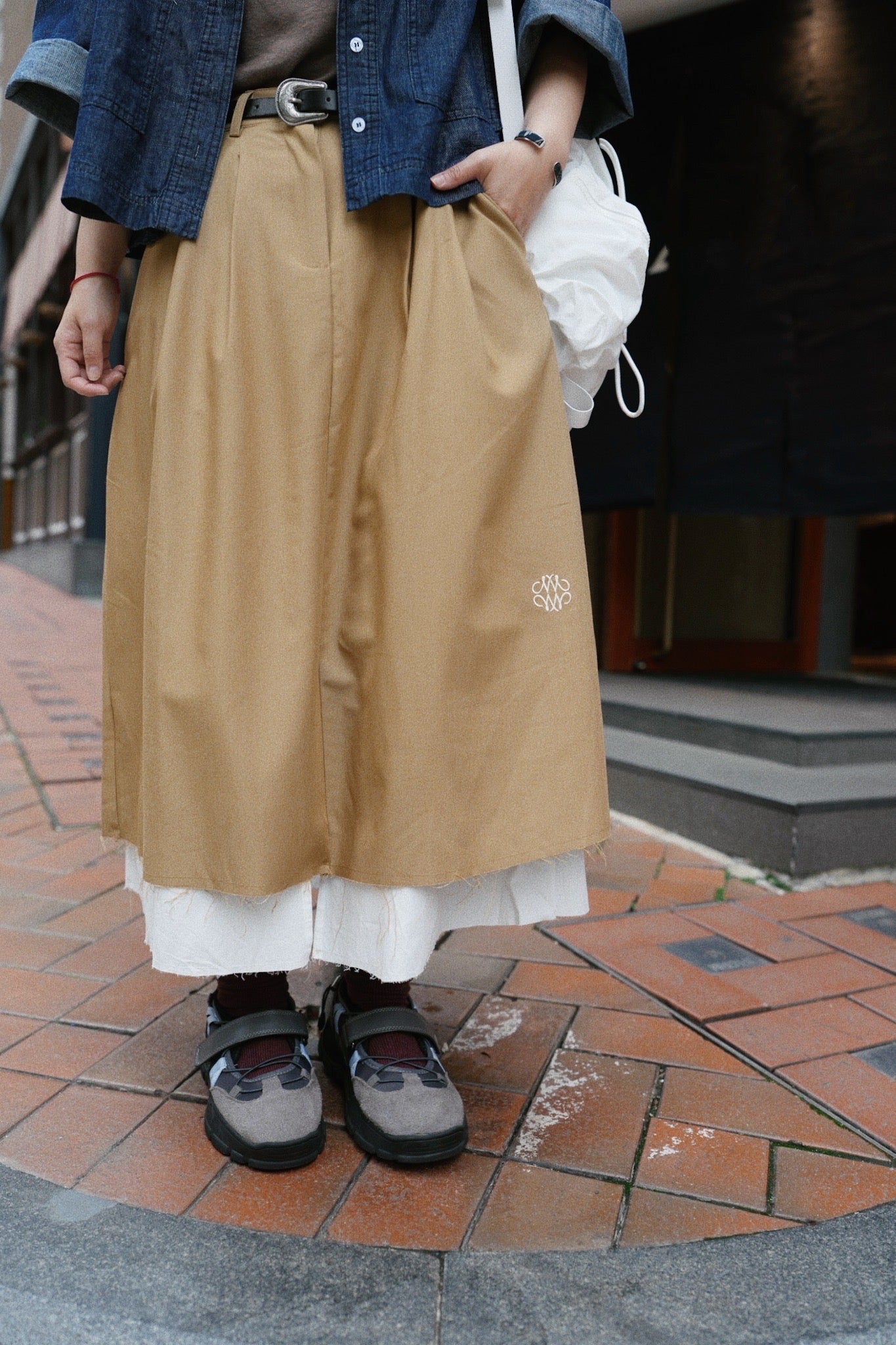 MZ730 NICK NICOLE PINTUCK LAYERED LONG SKIRT