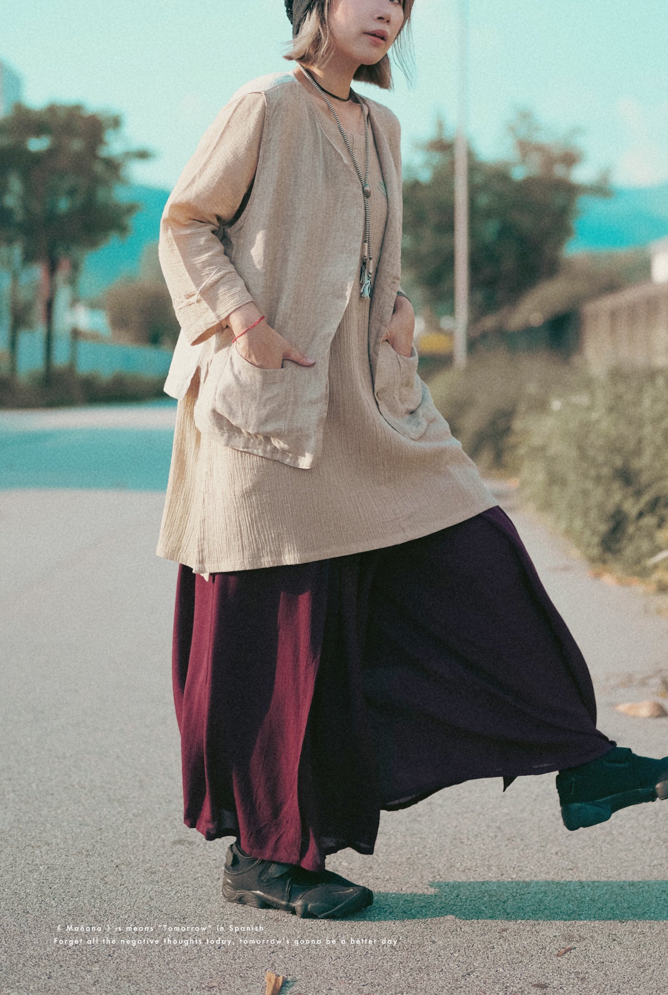 NA418 EMBROIDERED CREPE TUNIC
