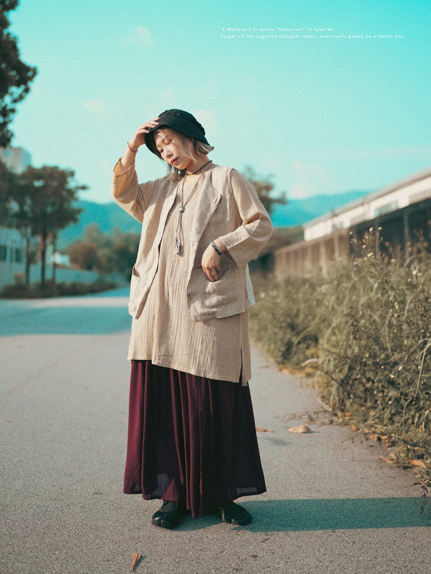 NA418 EMBROIDERED CREPE TUNIC
