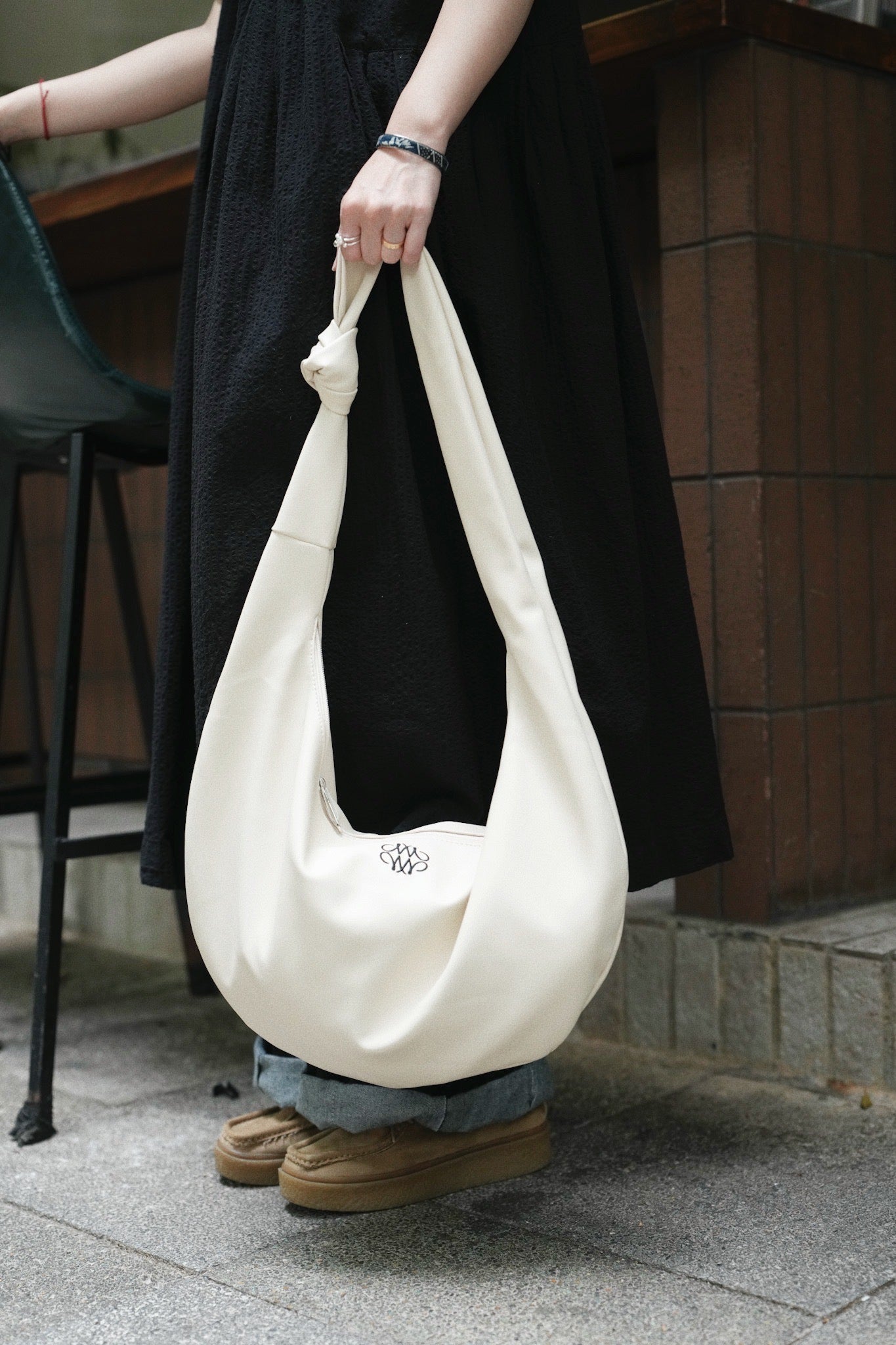 MZ725 NICK NICOLE SHOULDER KNOT BAG