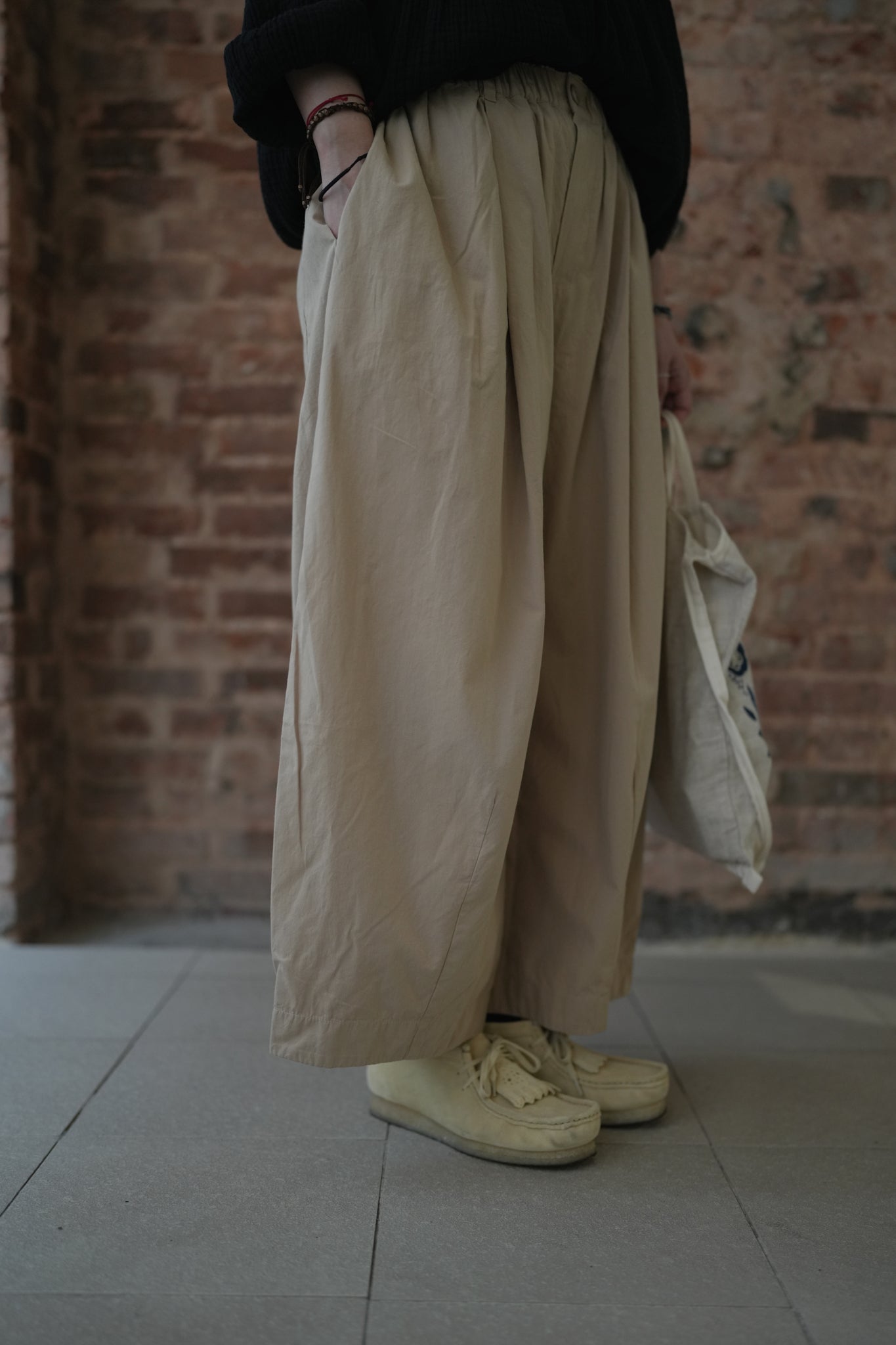 CA607 Light Weight Wide Pants