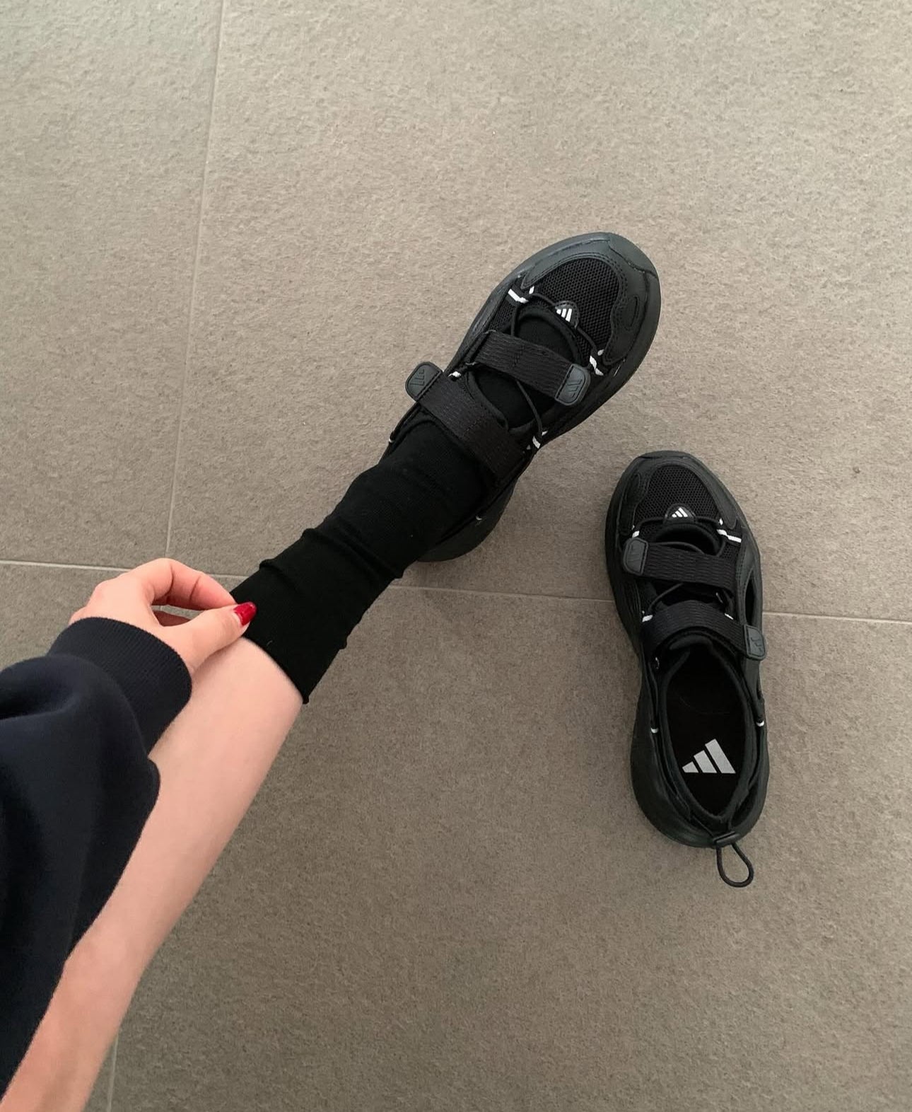 ADIDAS OZWAVE SANDALS