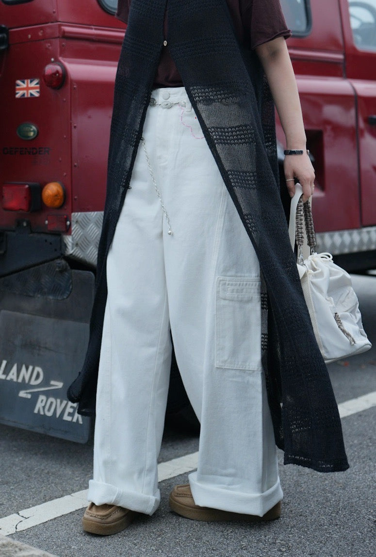 MZ740 EMBROIDERED POCKET JEANS